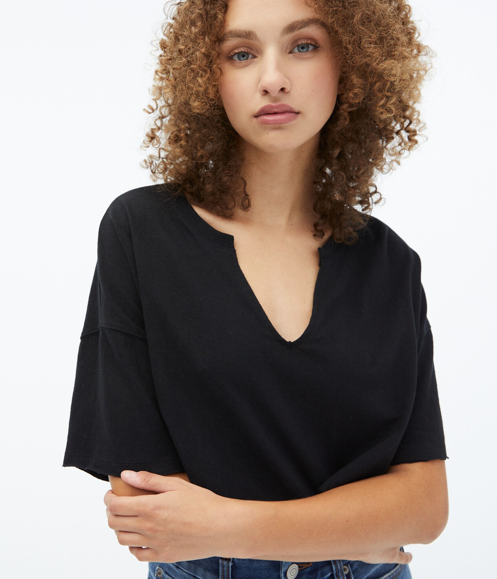 Notch-Neck Cropped Boyfriend Tee