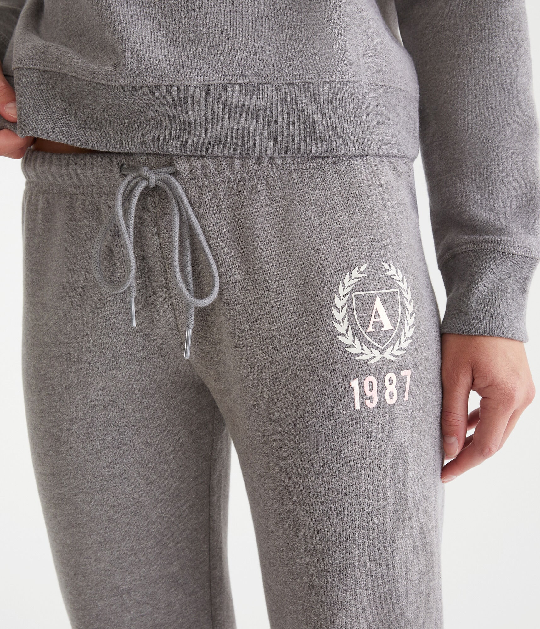 Letter Crest Logo Jogger Sweatpants