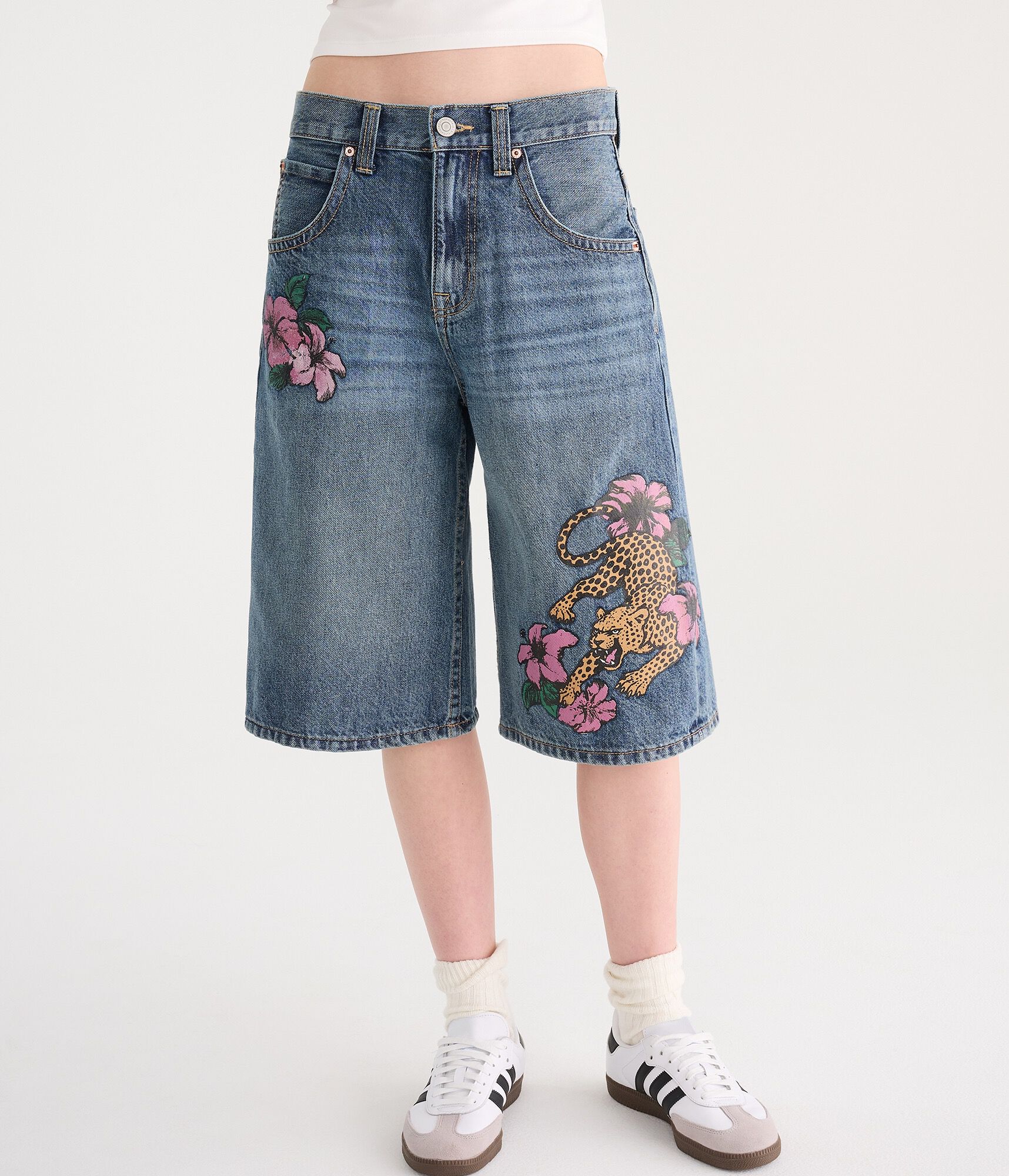 D&eacute;j&agrave; For Aero Low-Rise Denim Skater Shorts