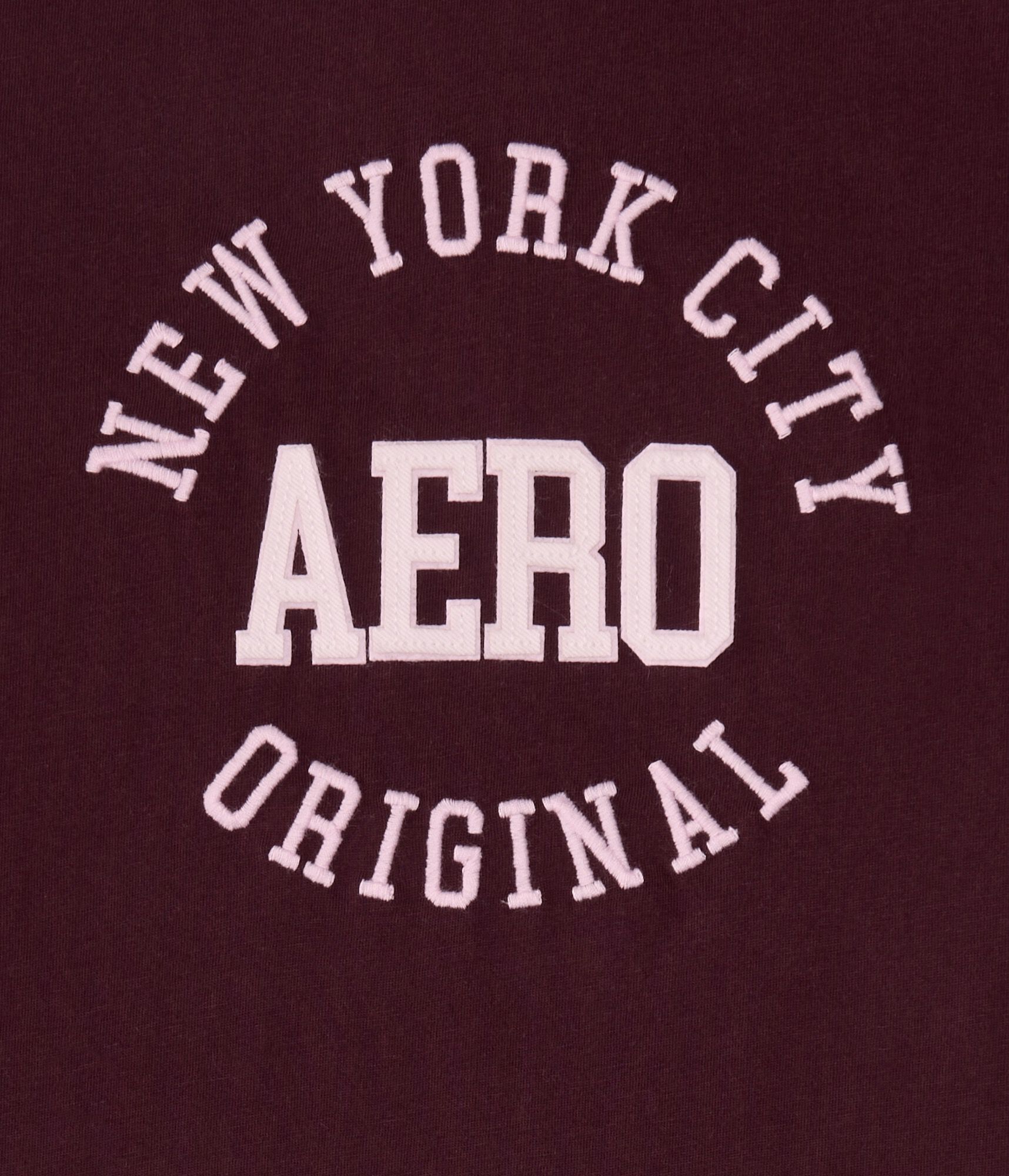 Aero NYC Circle Appliqu&eacute; Graphic Tee
