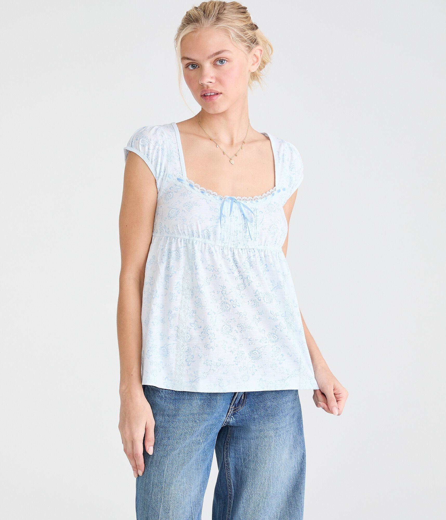 Floral Scoop-Neck Babydoll Tee