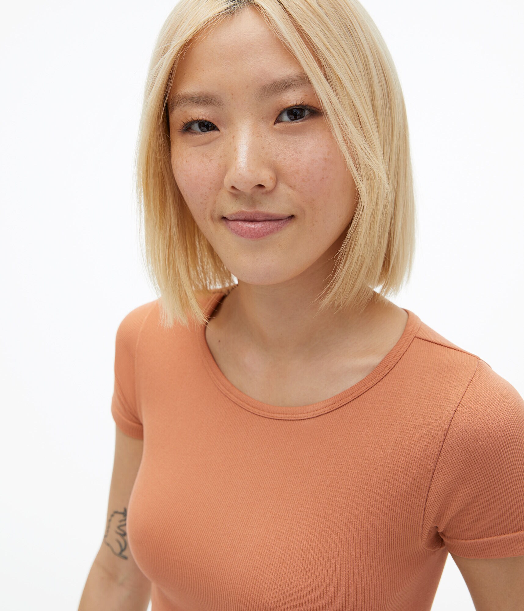 Seriously Soft Seamless Cropped Baby Tee