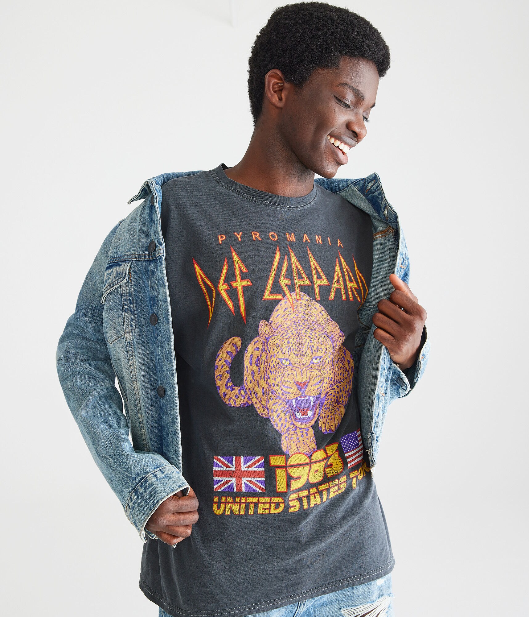 Def Leppard グラフィックTシャツ Mサイズ ブラックメイドインUSA Def Leppard Pyromania Vintage Tee Black | Myra X by Lauren Moshi