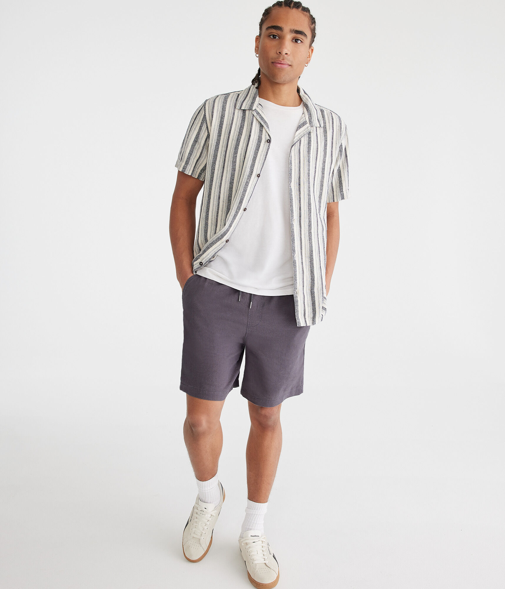 Solid Linen Shorts 7"
