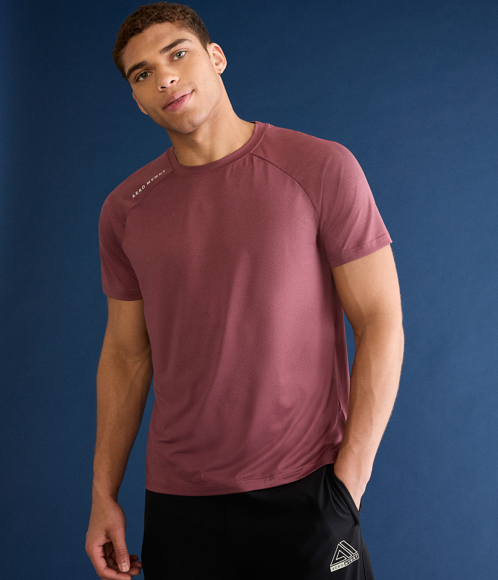 Aero MVMNT Raglan Crew Tee