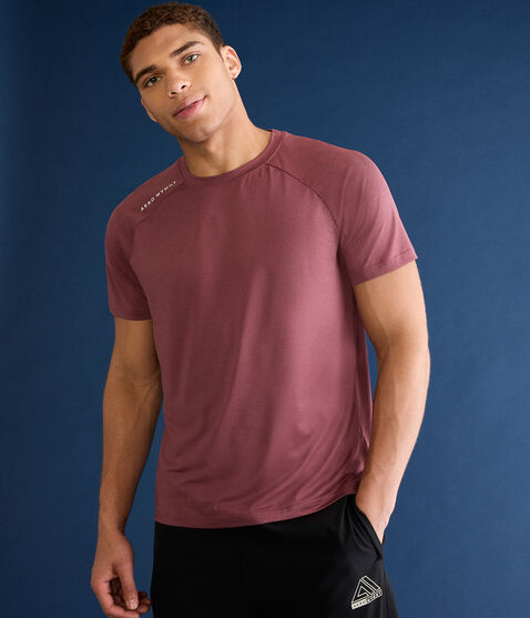 Aero MVMNT Raglan Crew Tee Aero MVMNT Raglan Crew Tee