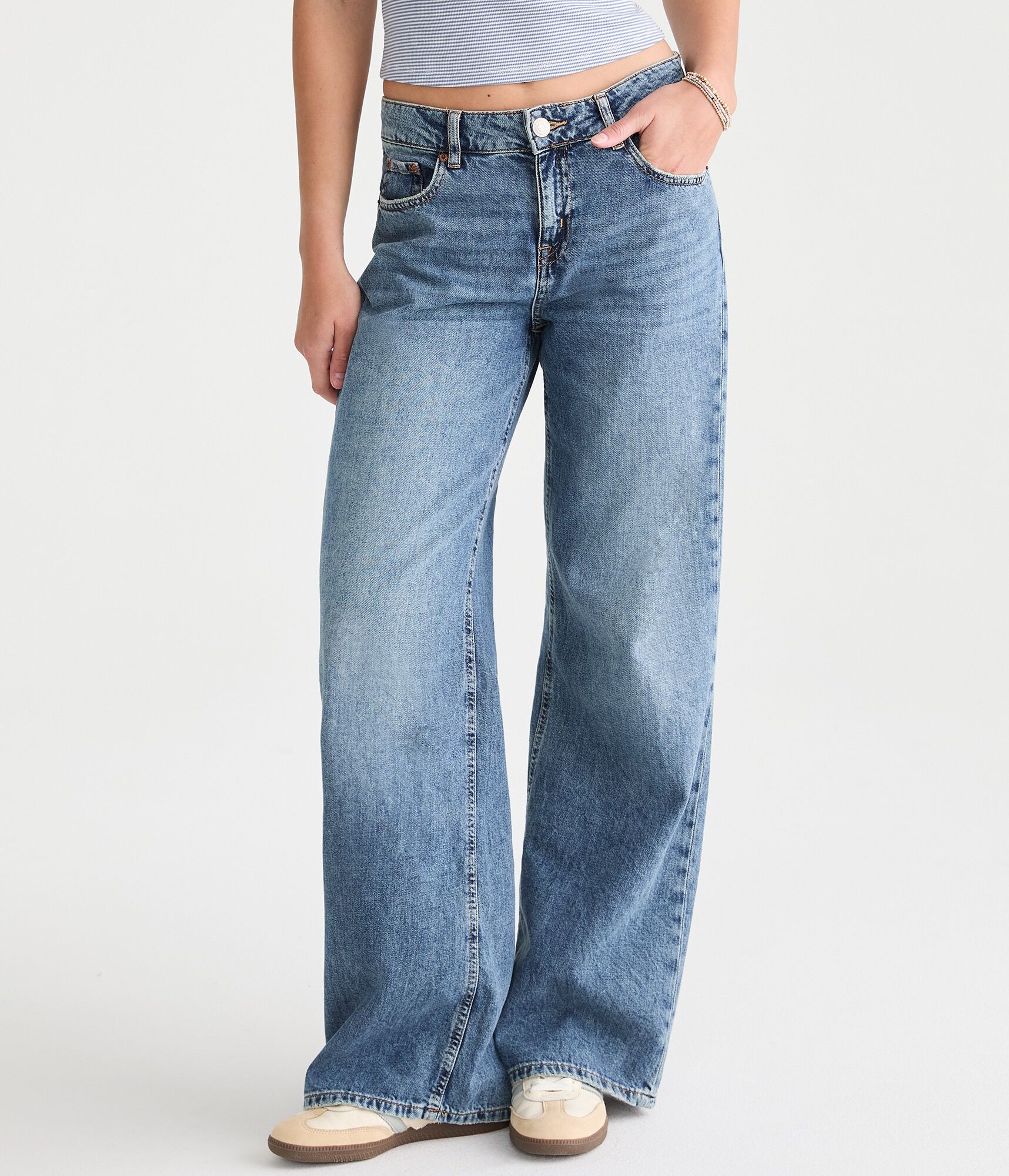 Low-Rise Baggy Wide Leg Lightweight Luxe Jean