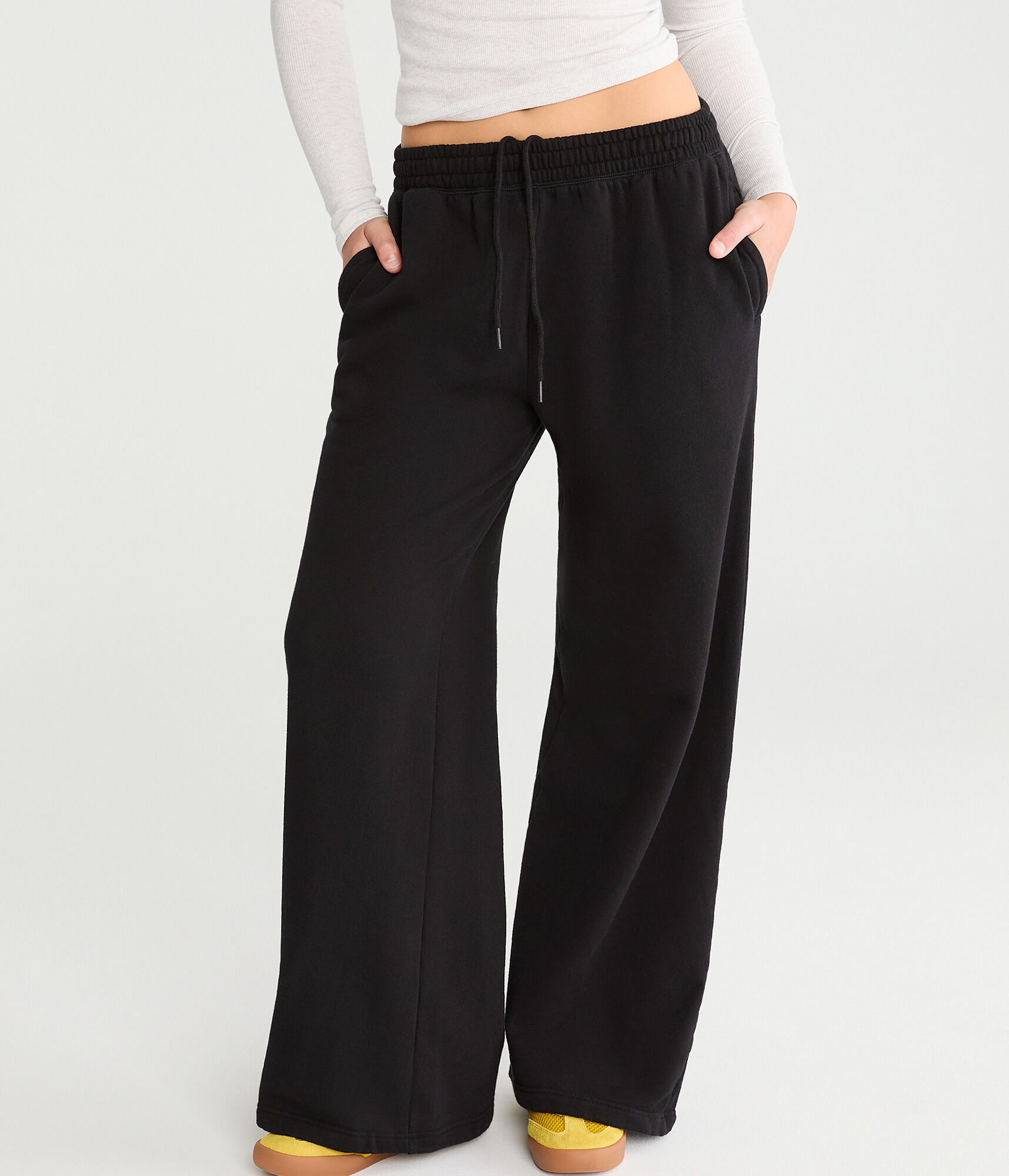 Mid-Rise Wide Leg Sweatpants