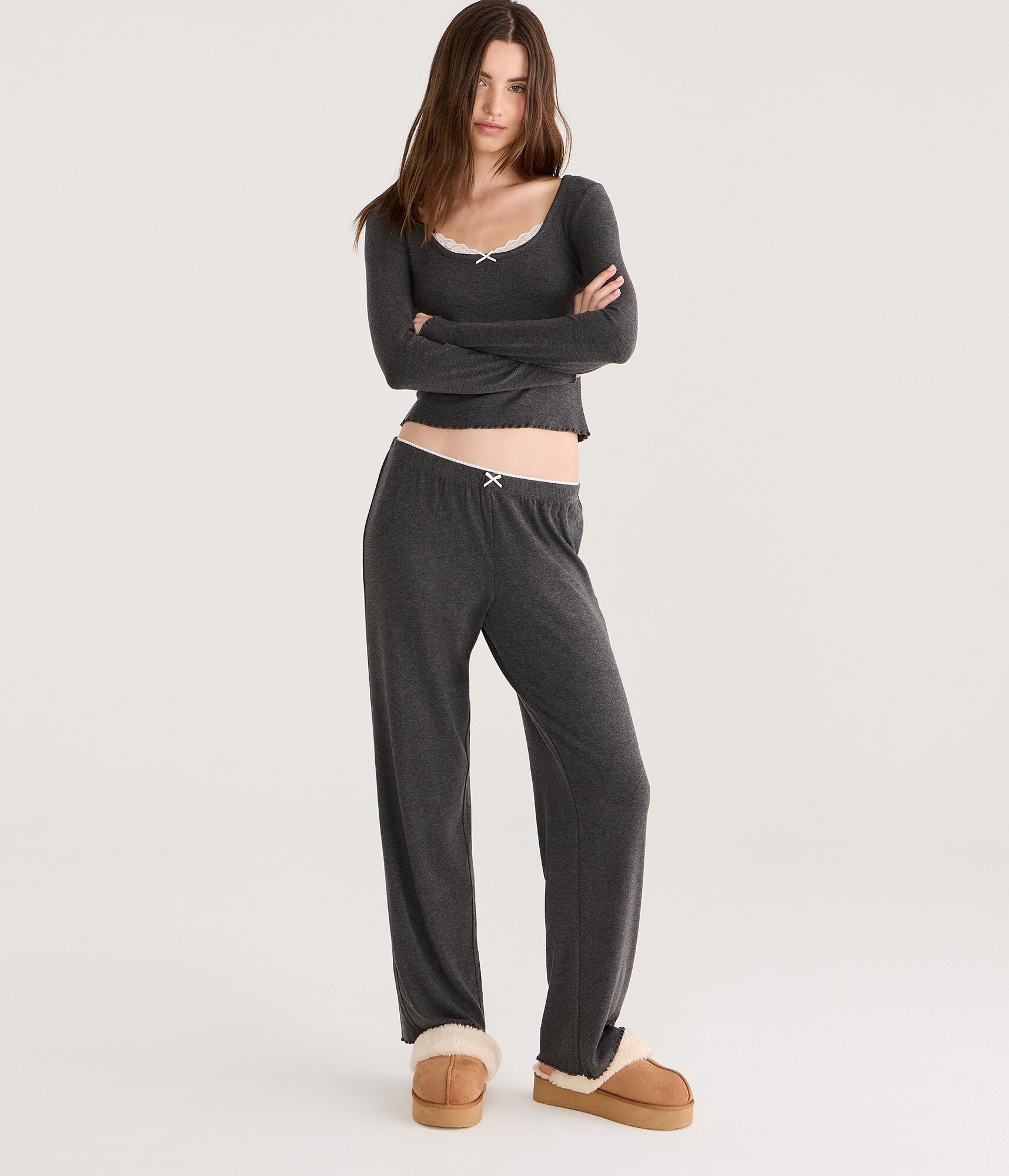 Ribbed Lettuce-Edge Sleep Pants