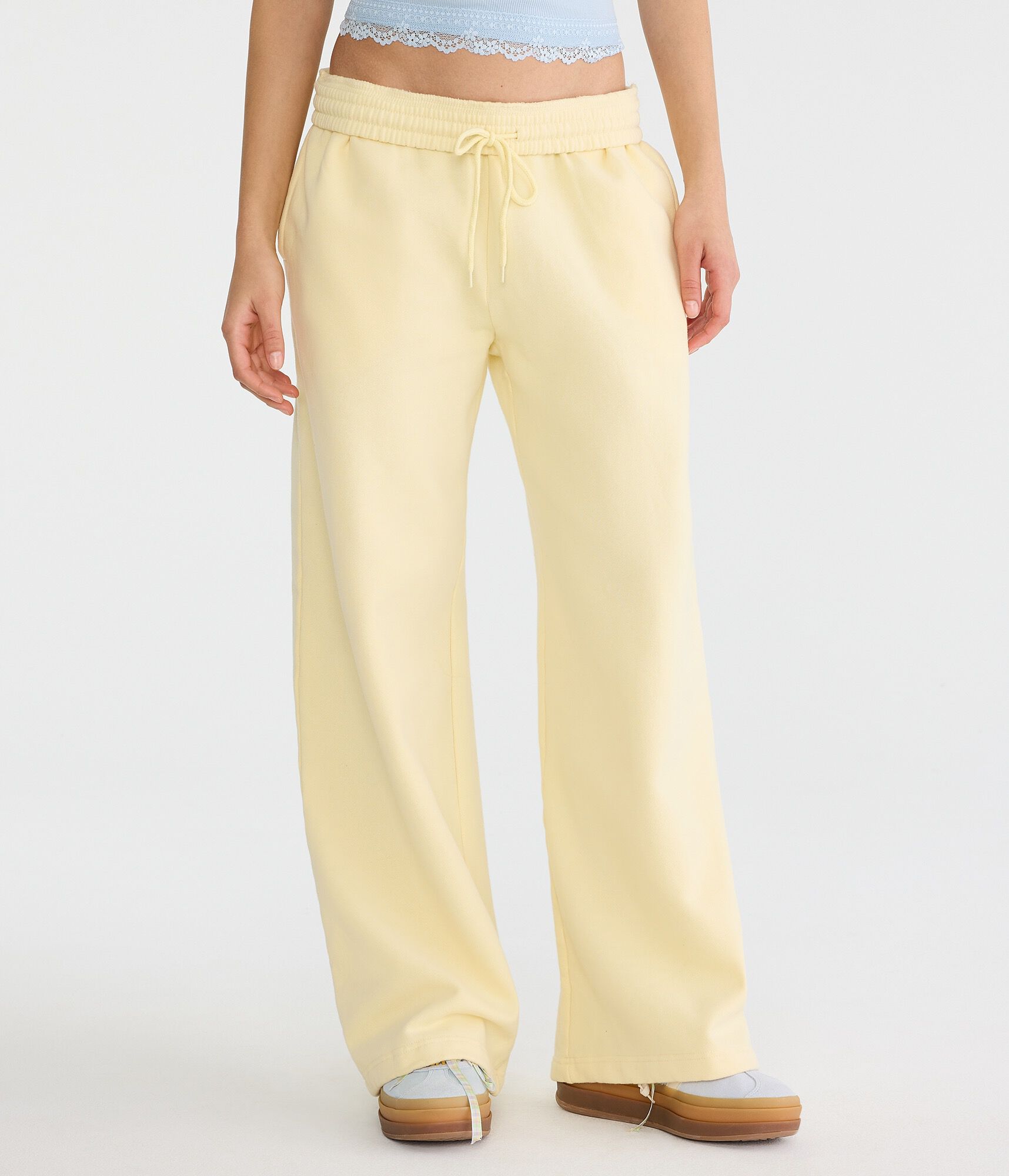 Cloud Soft Mid-Rise Wide Leg Sweatpants