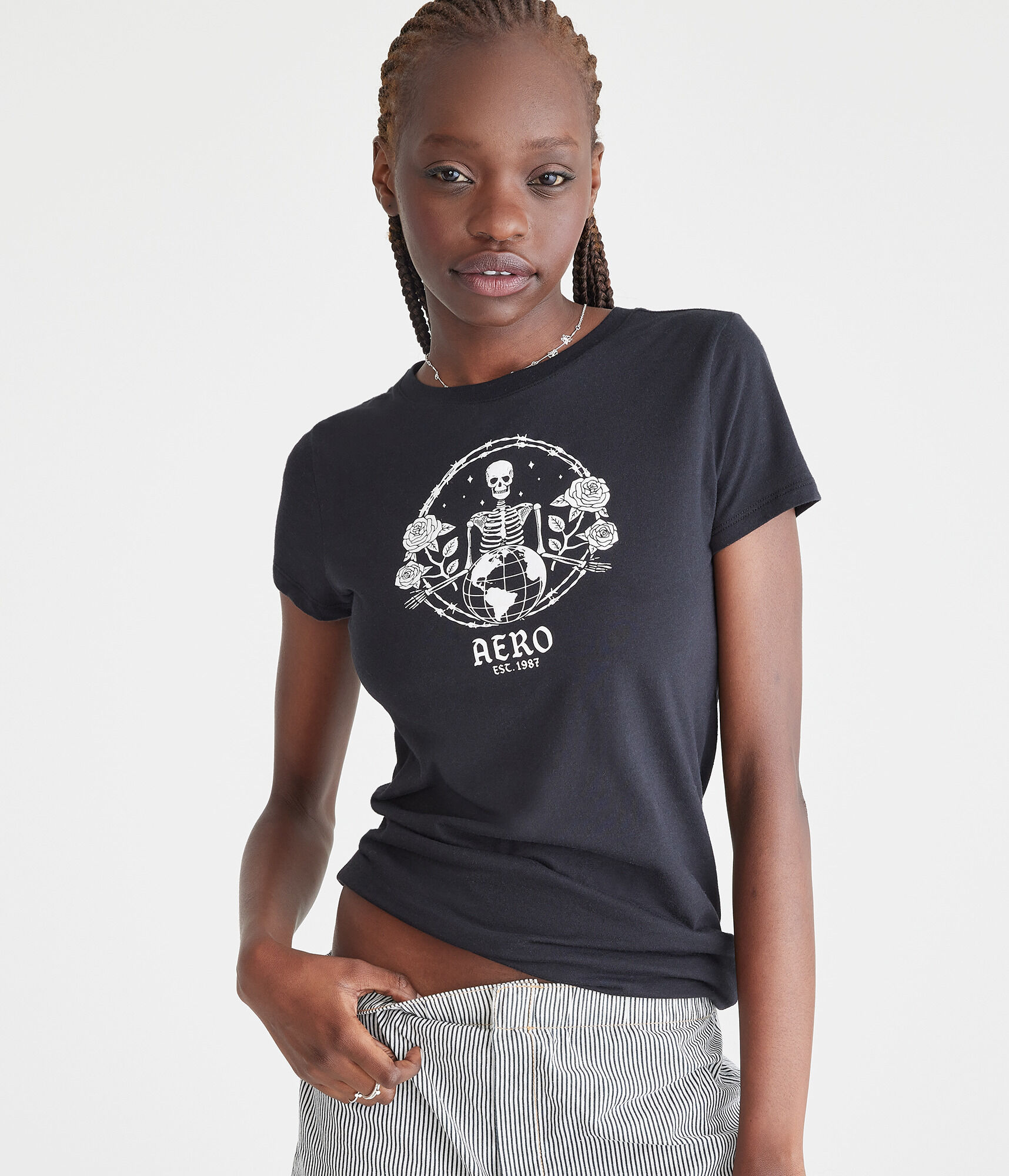 Aero Skeleton Roses Graphic Tee