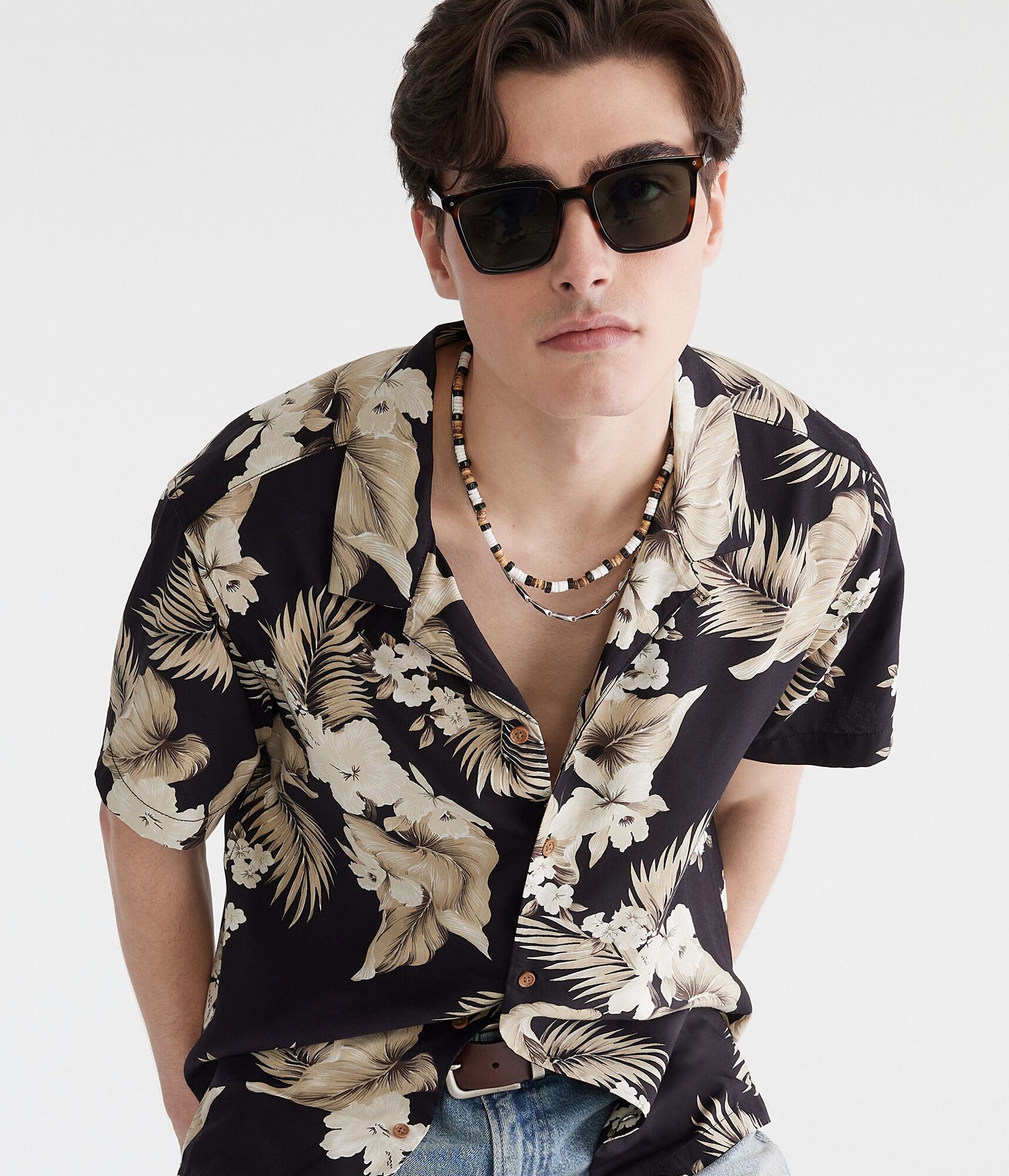 Short Sleeve Tropical Floral Print Camp Shirt
