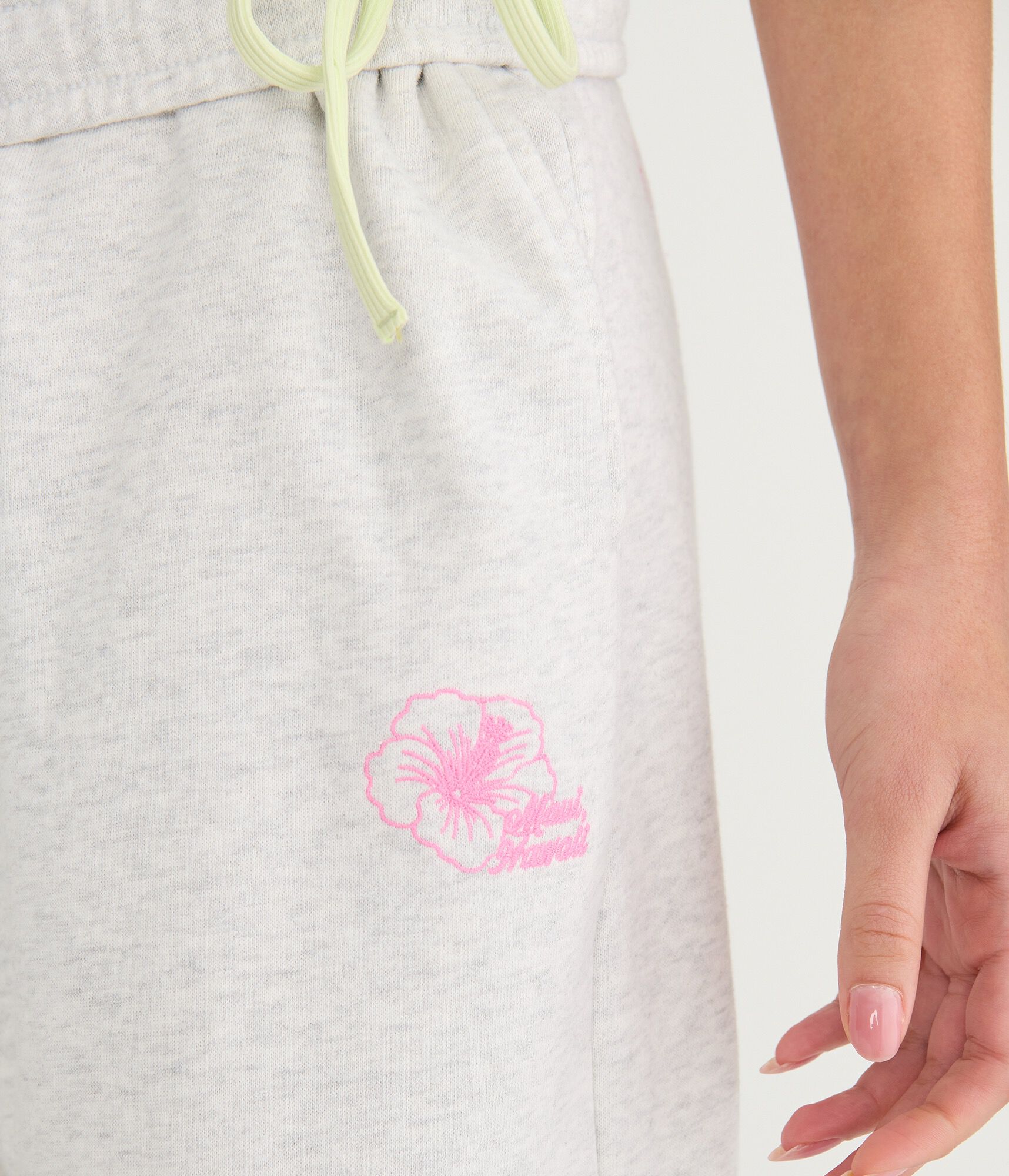 Cloud Soft Hibiscus Hawaii Mid-Rise Wide Leg Sweatpants