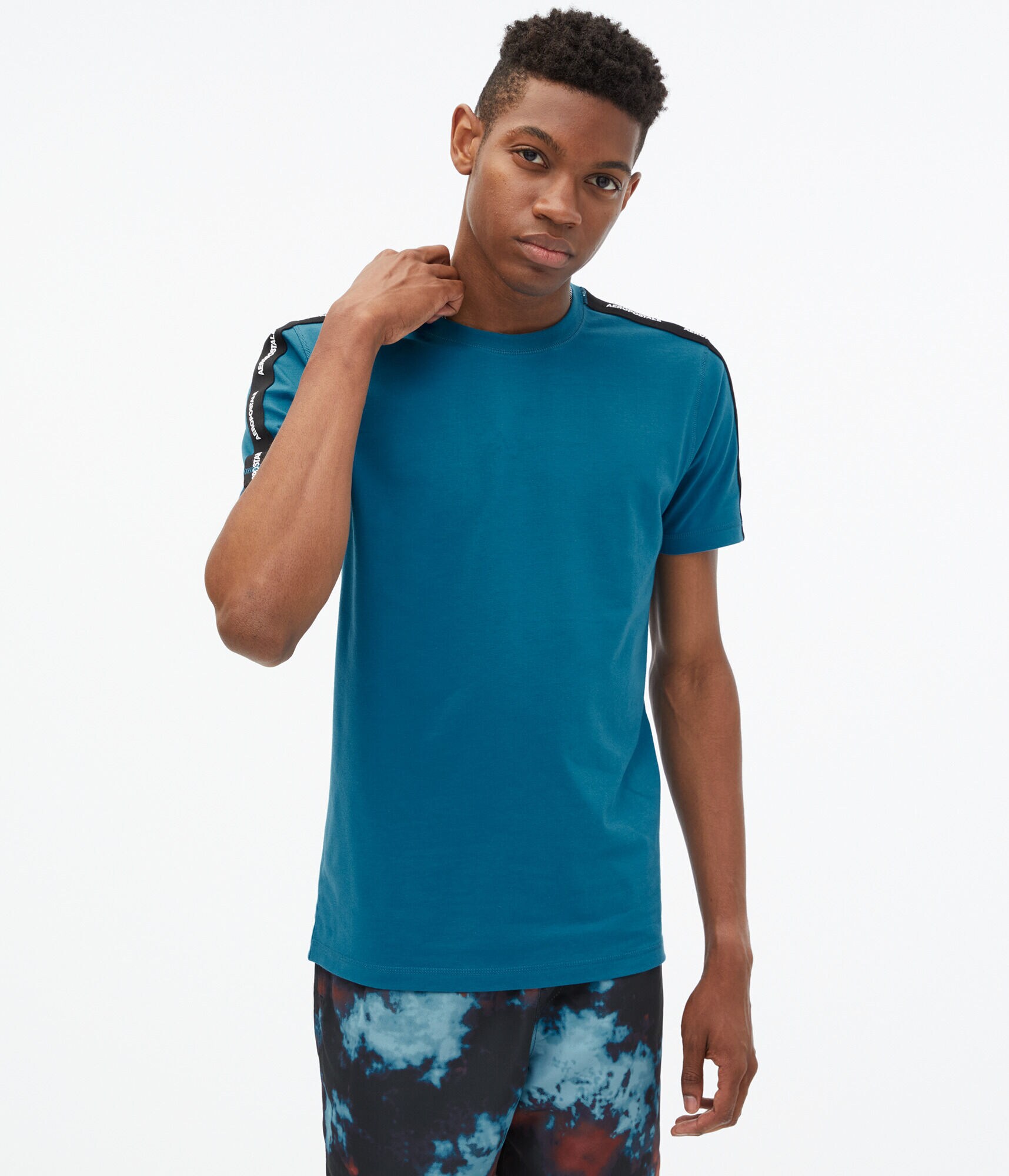 Logo Sleeve Tape Stretch Crew Tee***