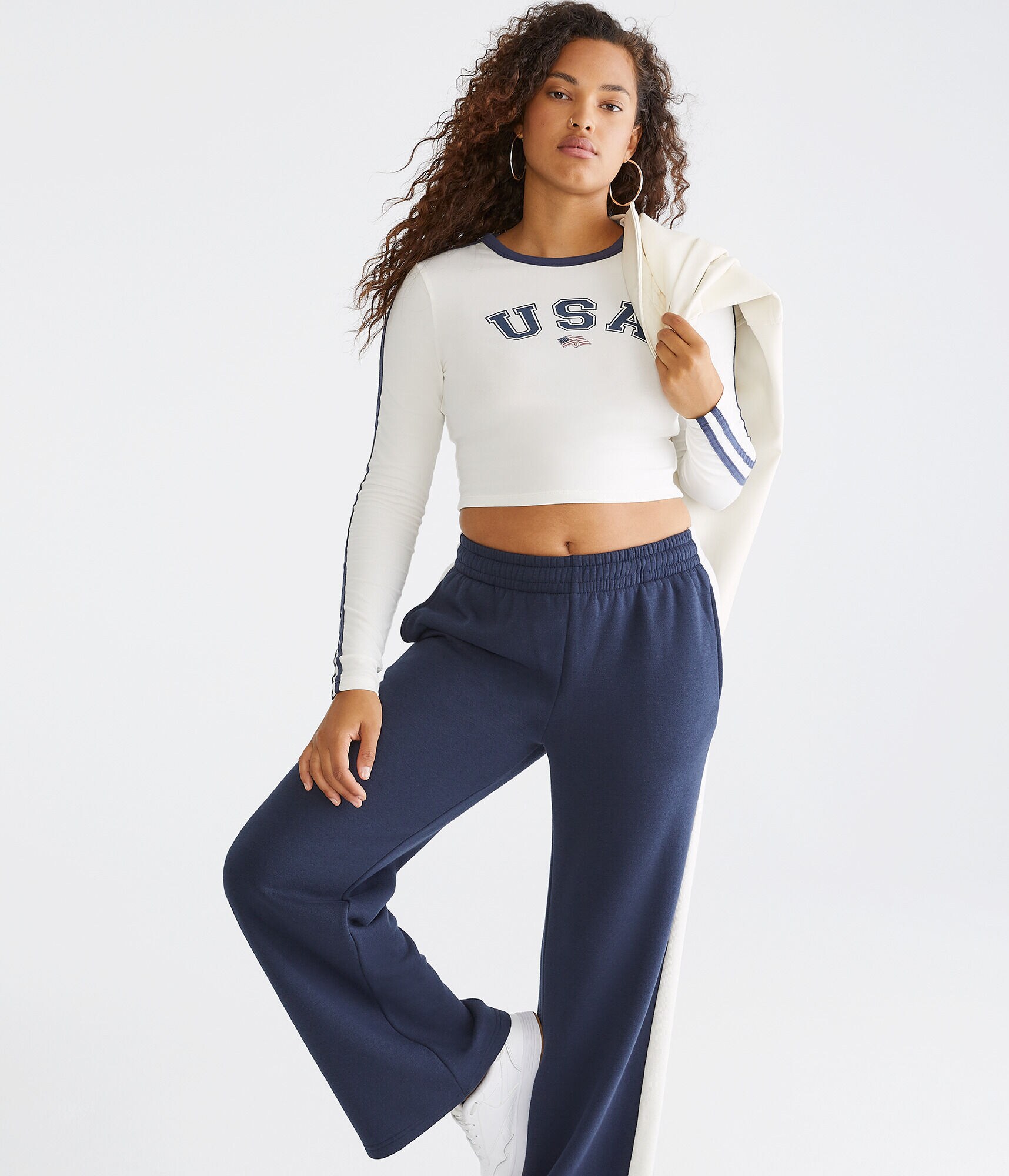 Long Sleeve Sporty Cropped Graphic Tee