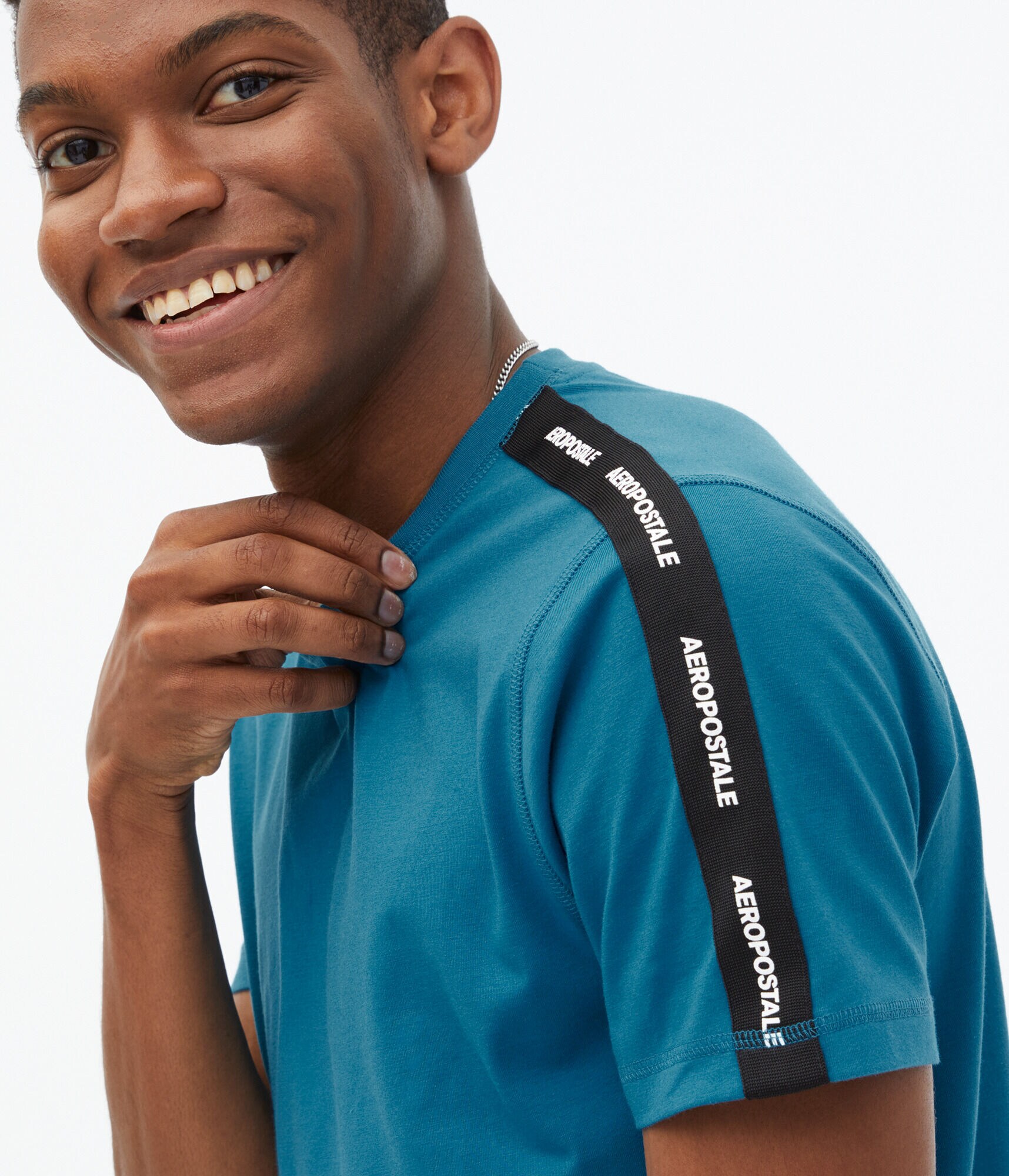 Logo Sleeve Tape Stretch Crew Tee***