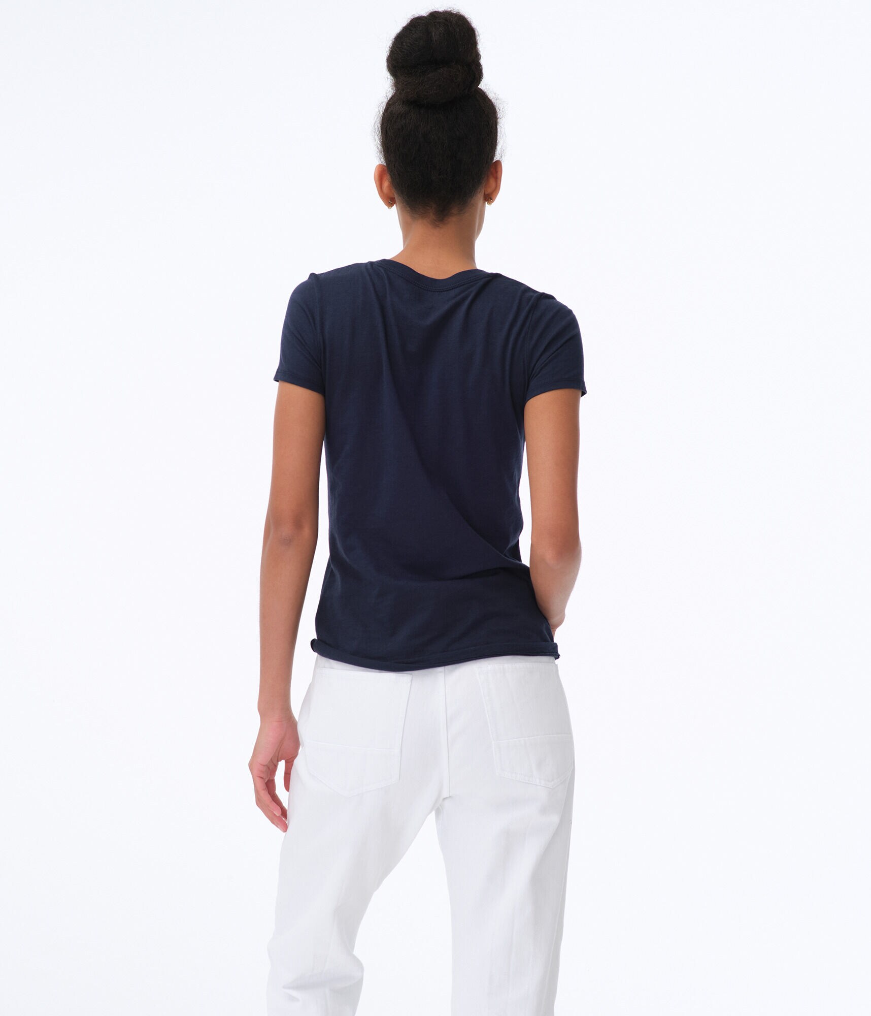 Aeropostale Original Brand Roses Graphic Tee