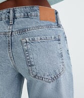 Low-Rise Baggy Jean