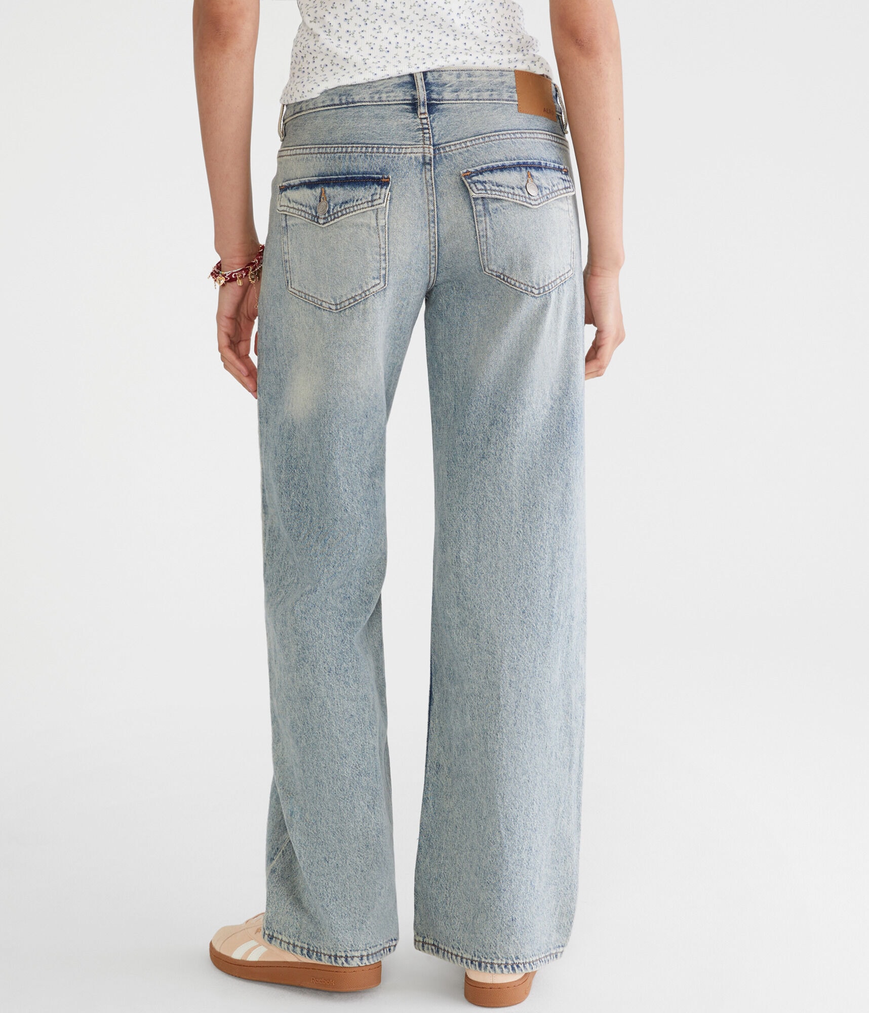 Low-Rise Baggy Wide Leg Jean