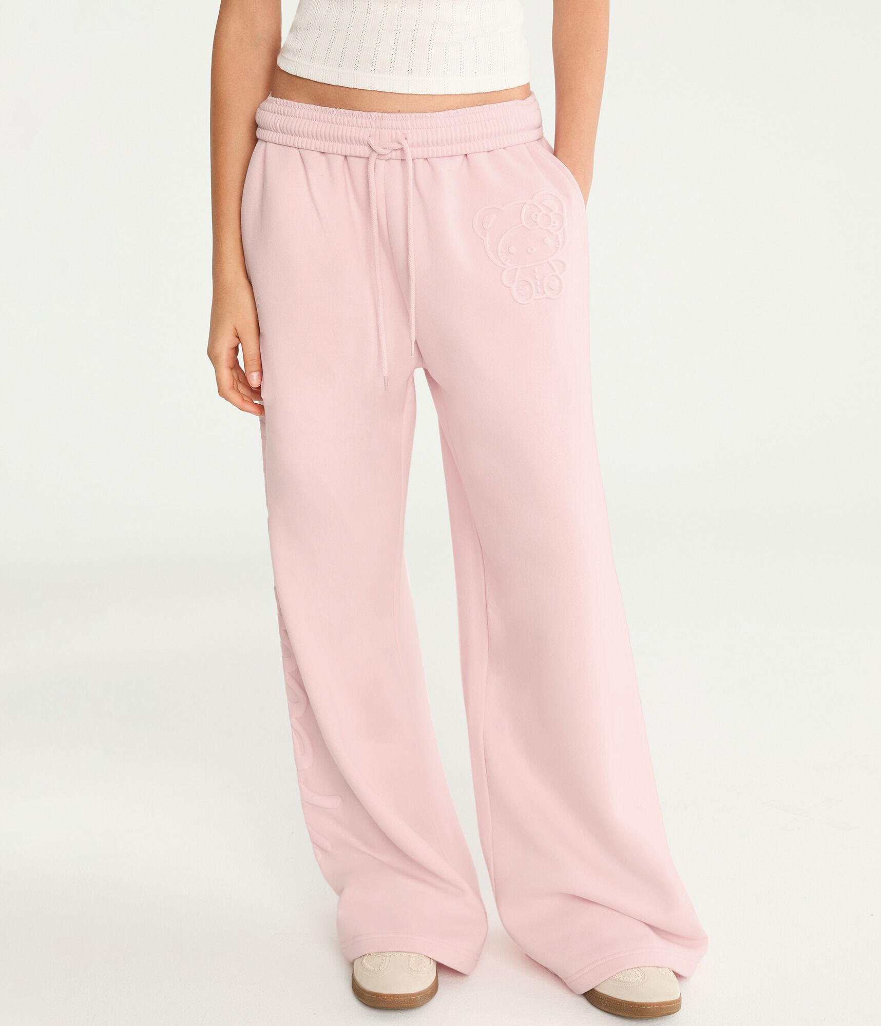 Hello Kitty | Aero Tonal Teddy Wide Leg Sweatpants