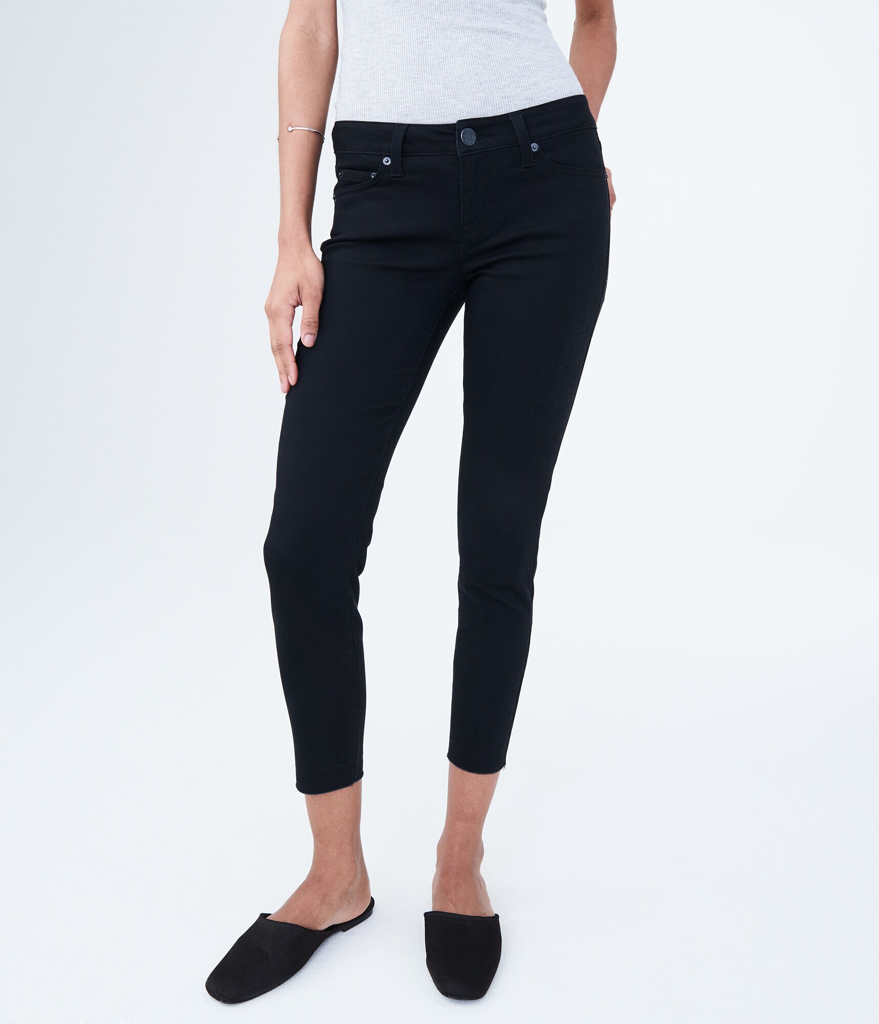 Seriously Stretchy Low-Rise Crop Jegging