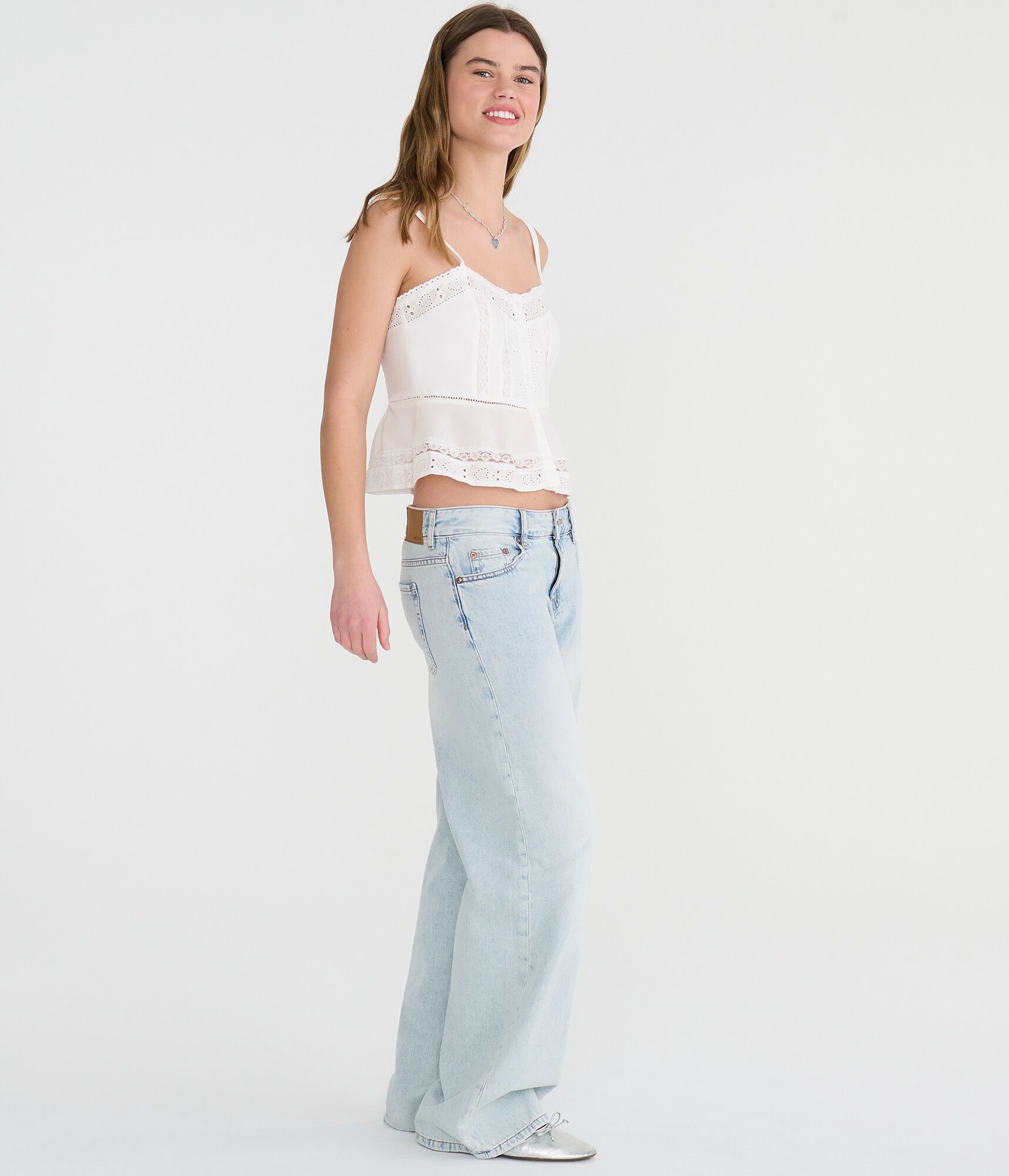 Low-Rise Baggy Wide Leg Jean