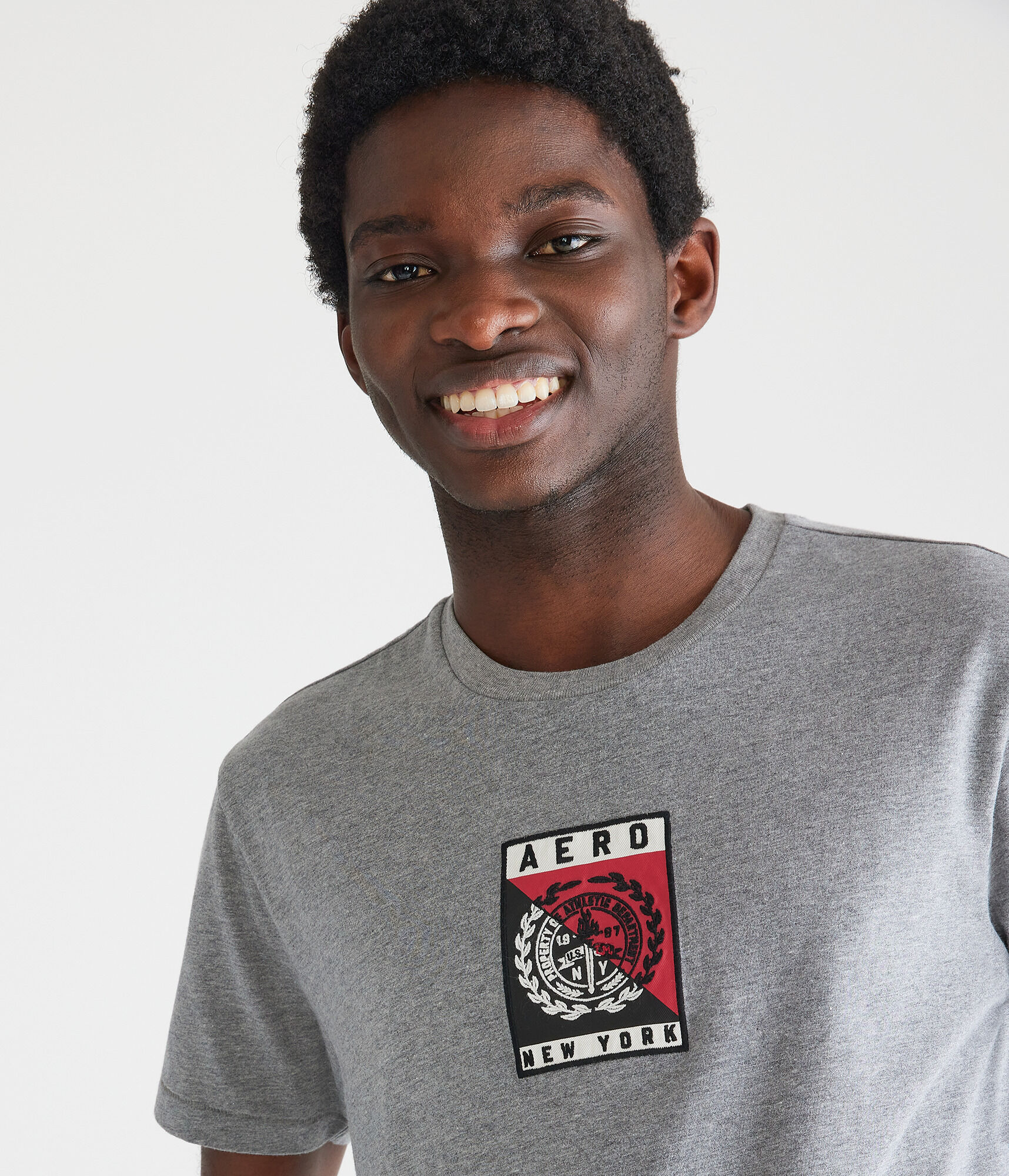 Aero Athletic Crest Appliqu&eacute; Graphic Tee