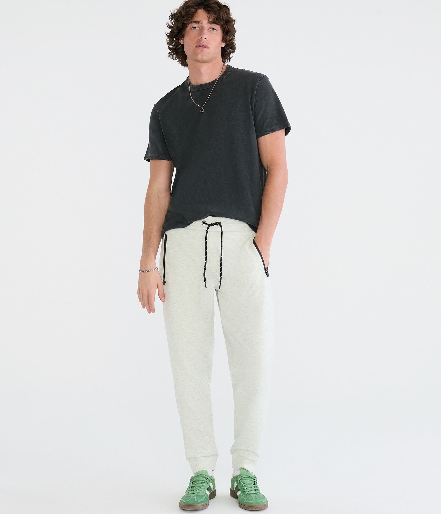 Aero MVMNT Tech Fleece Joggers