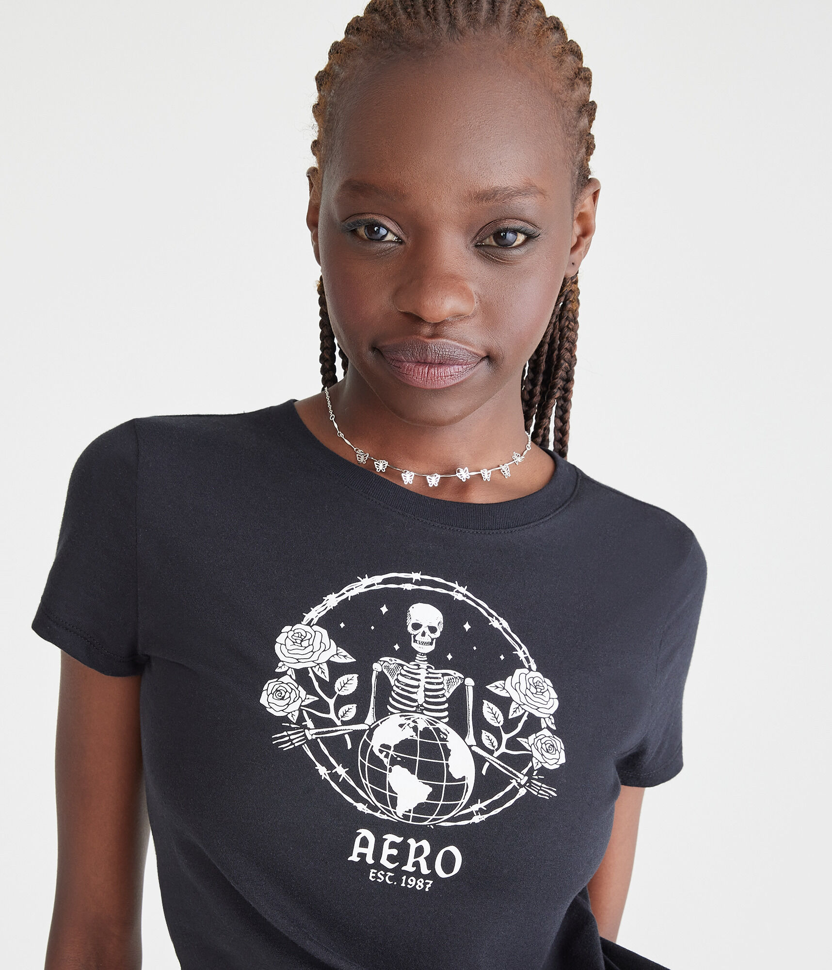 Aero Skeleton Roses Graphic Tee