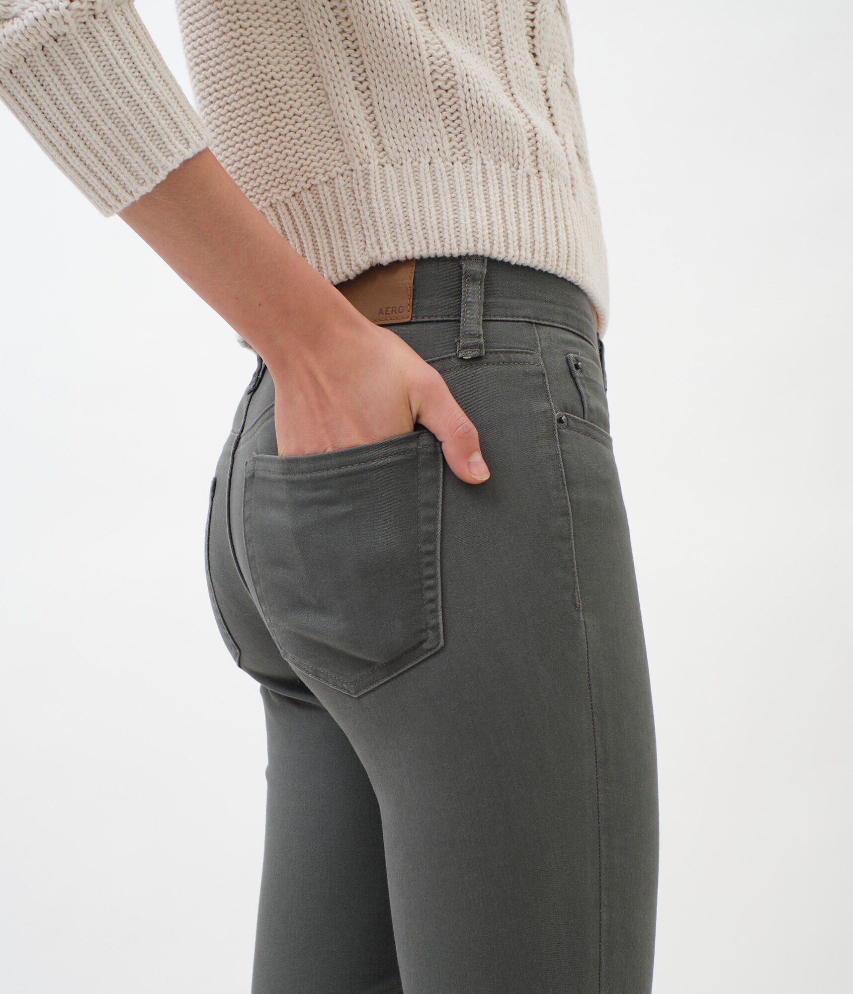 High-Rise Color Wash Jegging