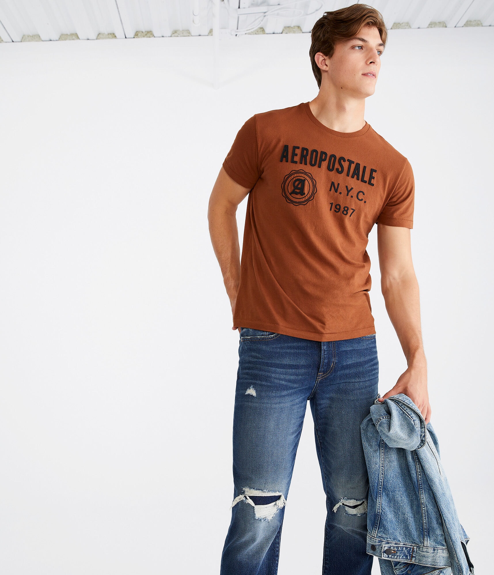 Aeropostale NYC 1987 Appliqué Graphic Tee