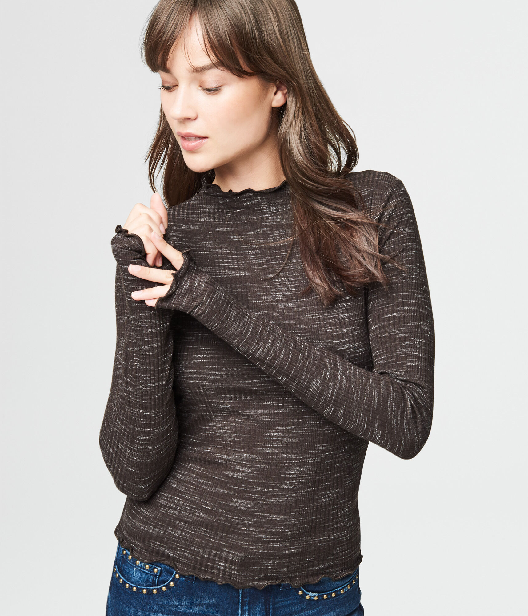 Long Sleeve Lettuce-Edge Layering Tee