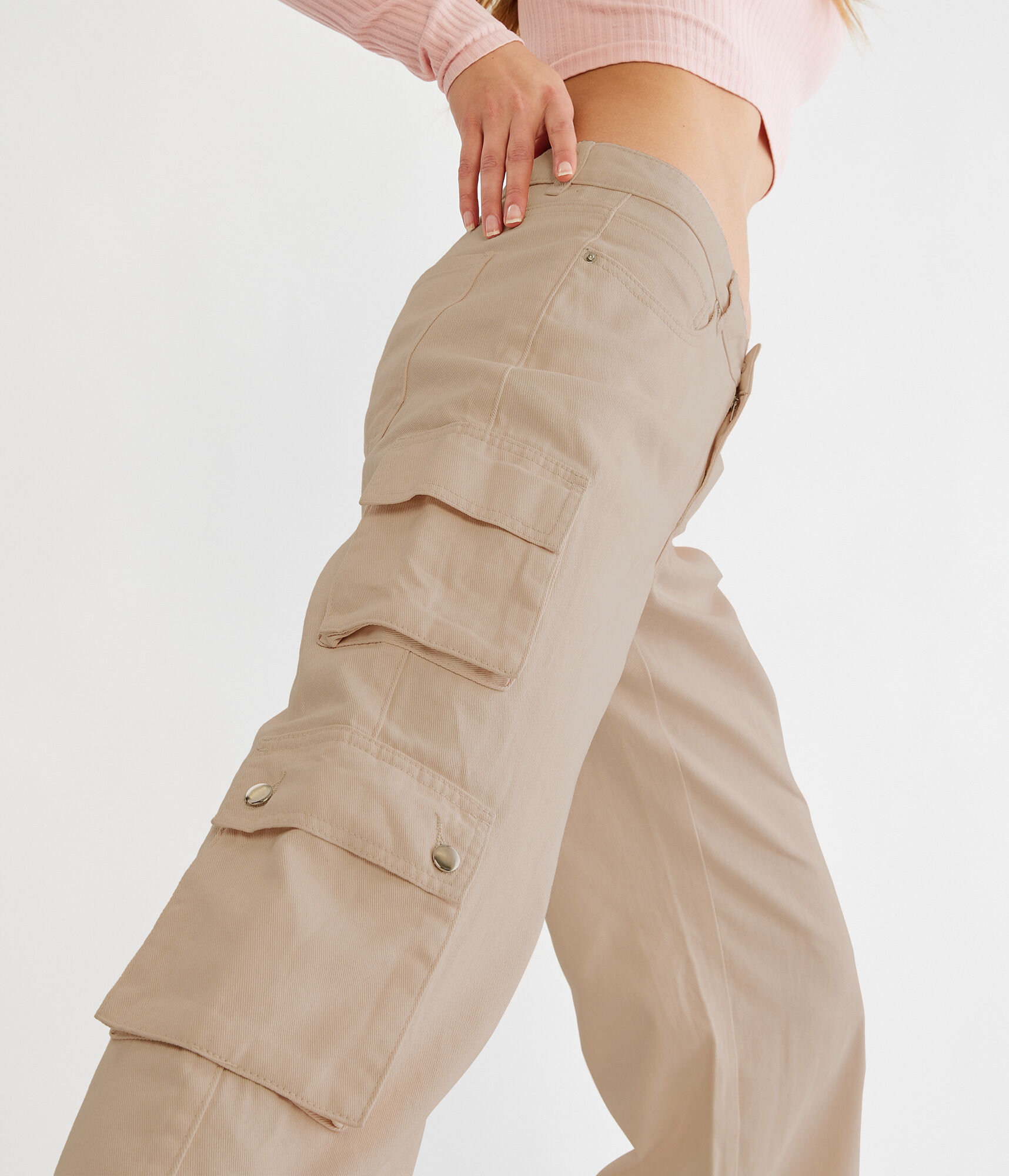Double-Pocket Wide Leg Cargo Pants