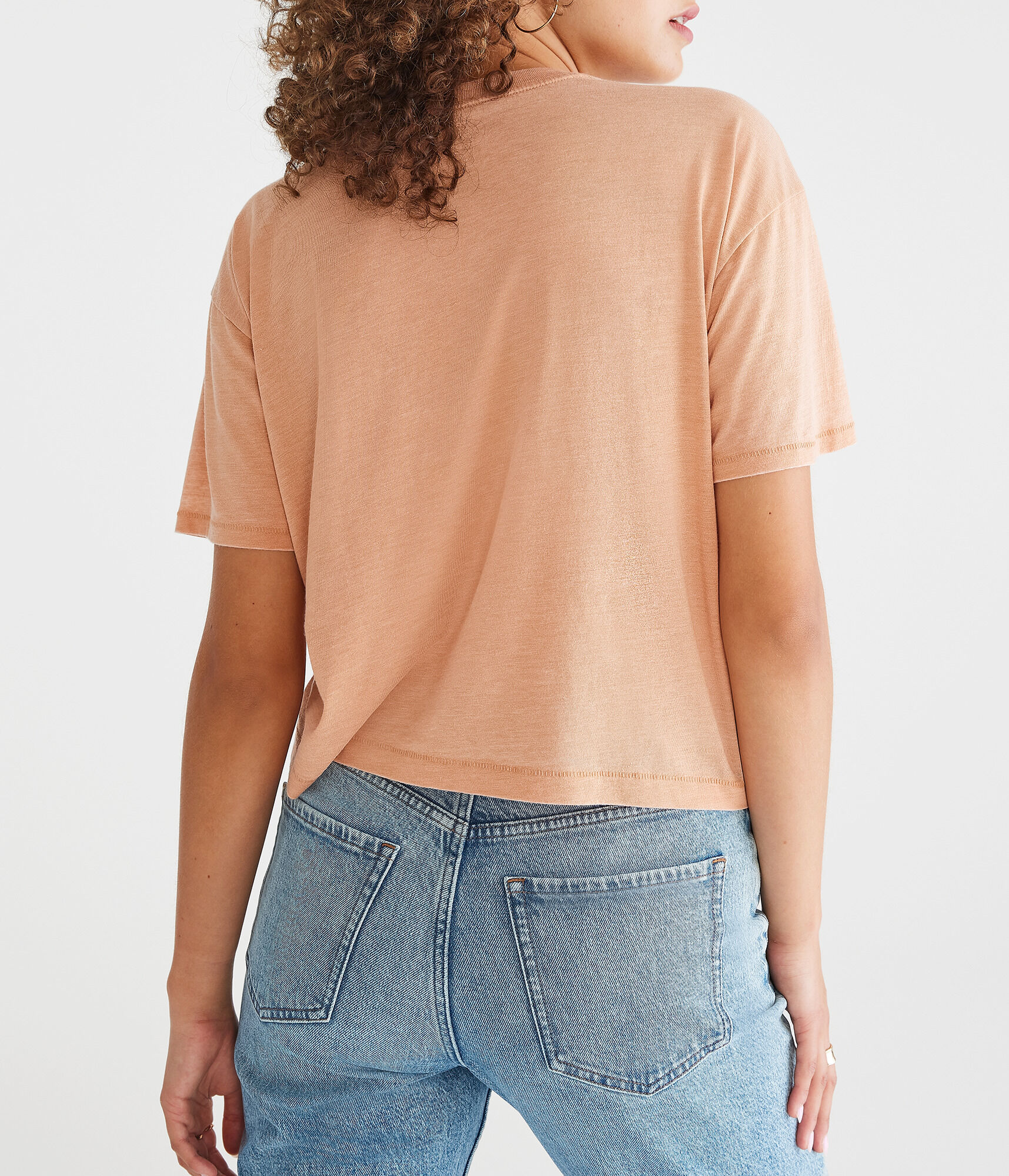 Aeropostale 87 Logo Vintage Graphic Tee