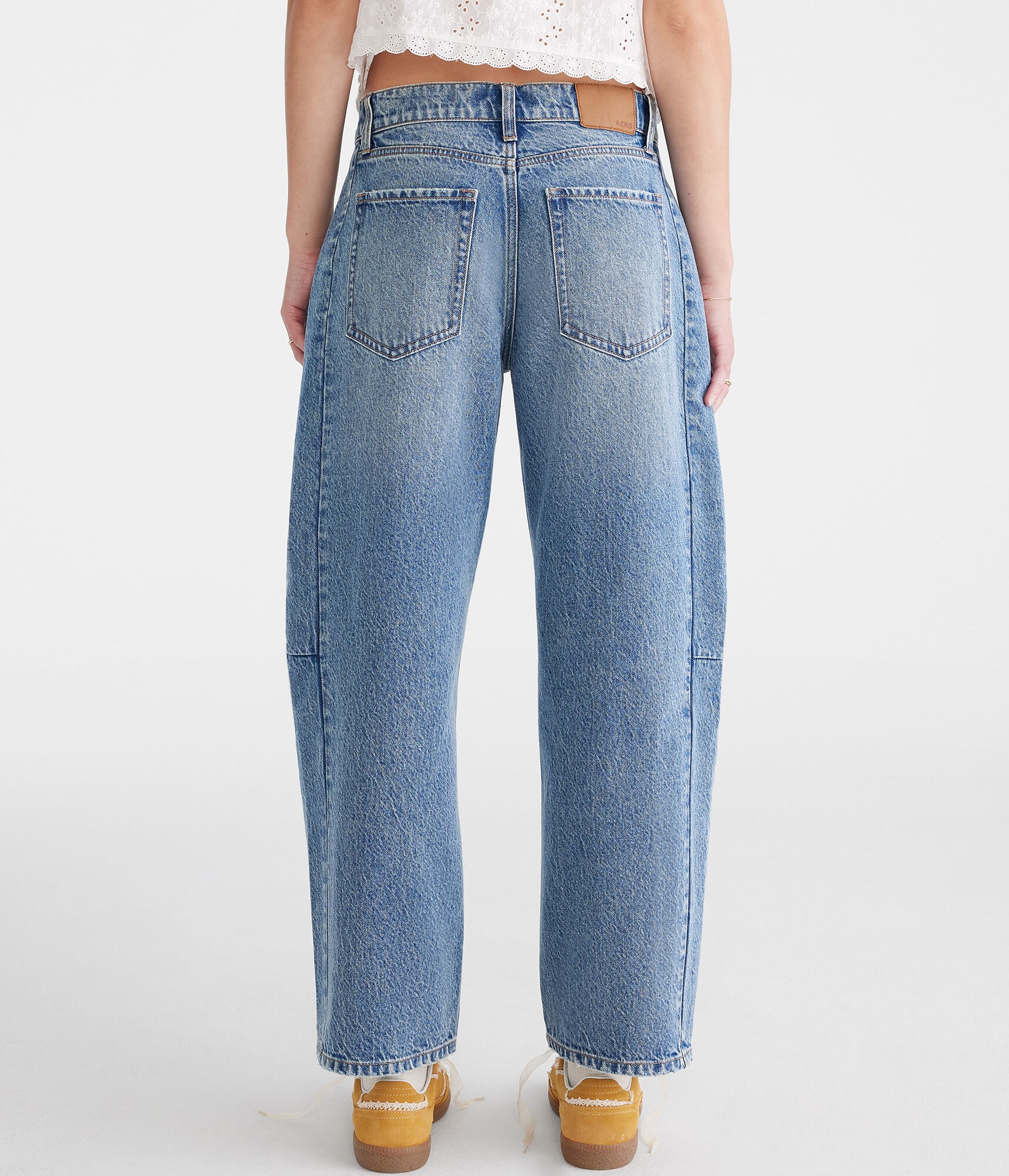 Mid-Rise Barrel Leg Jean