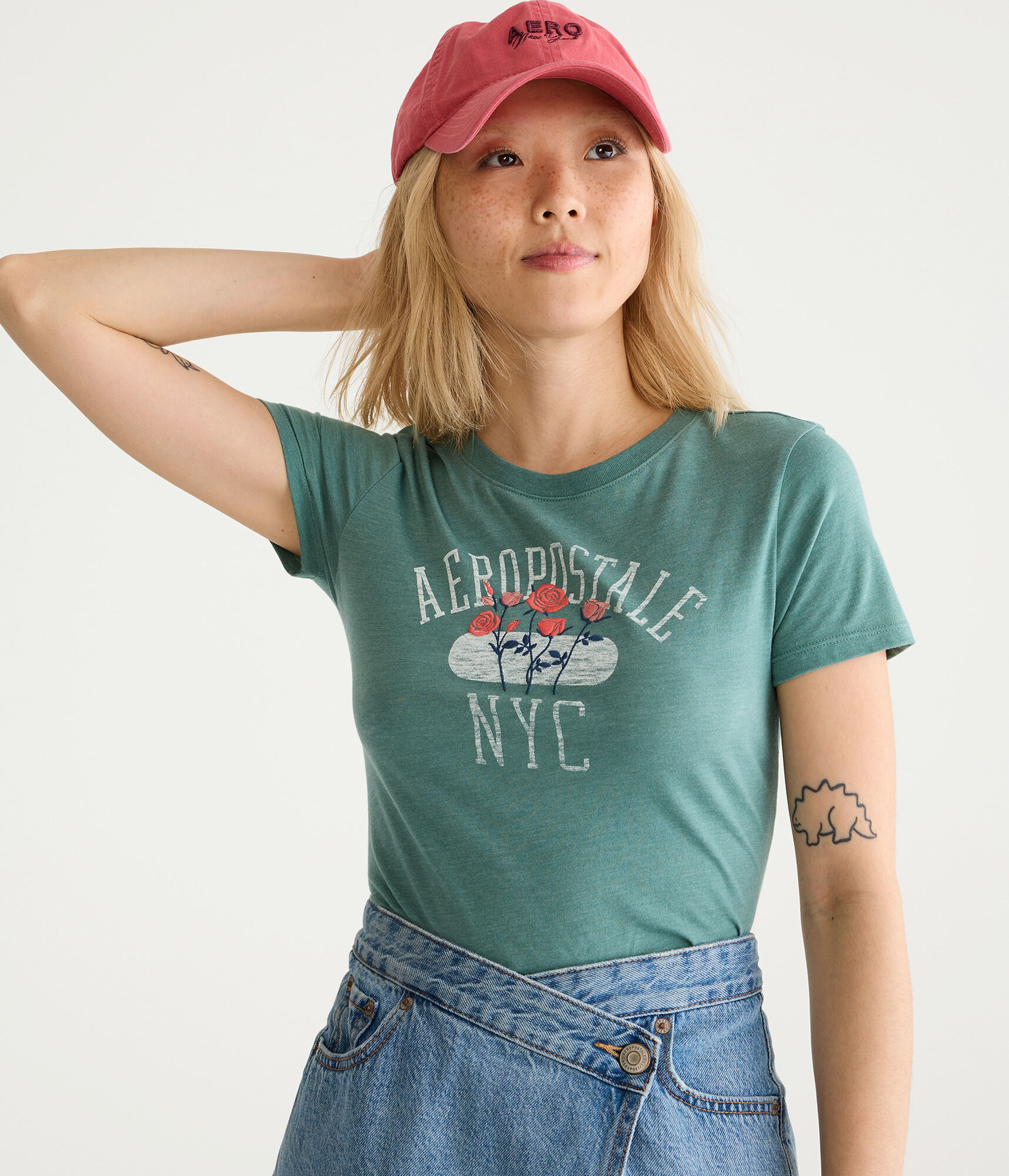 Aeropostale NYC Roses Graphic Tee