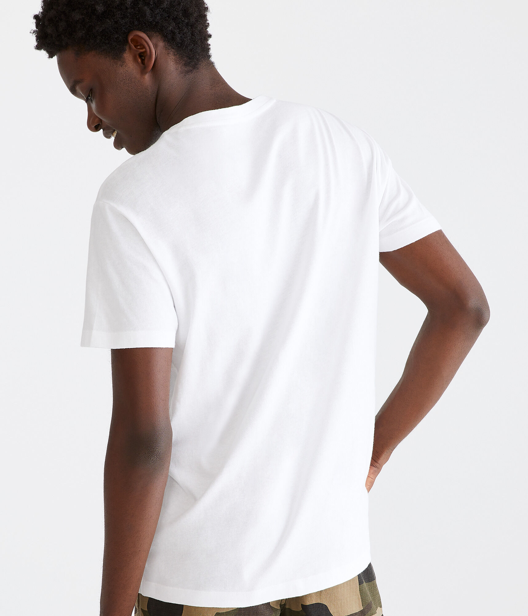 Aero Rose Box Logo Appliqu&eacute; Graphic Tee