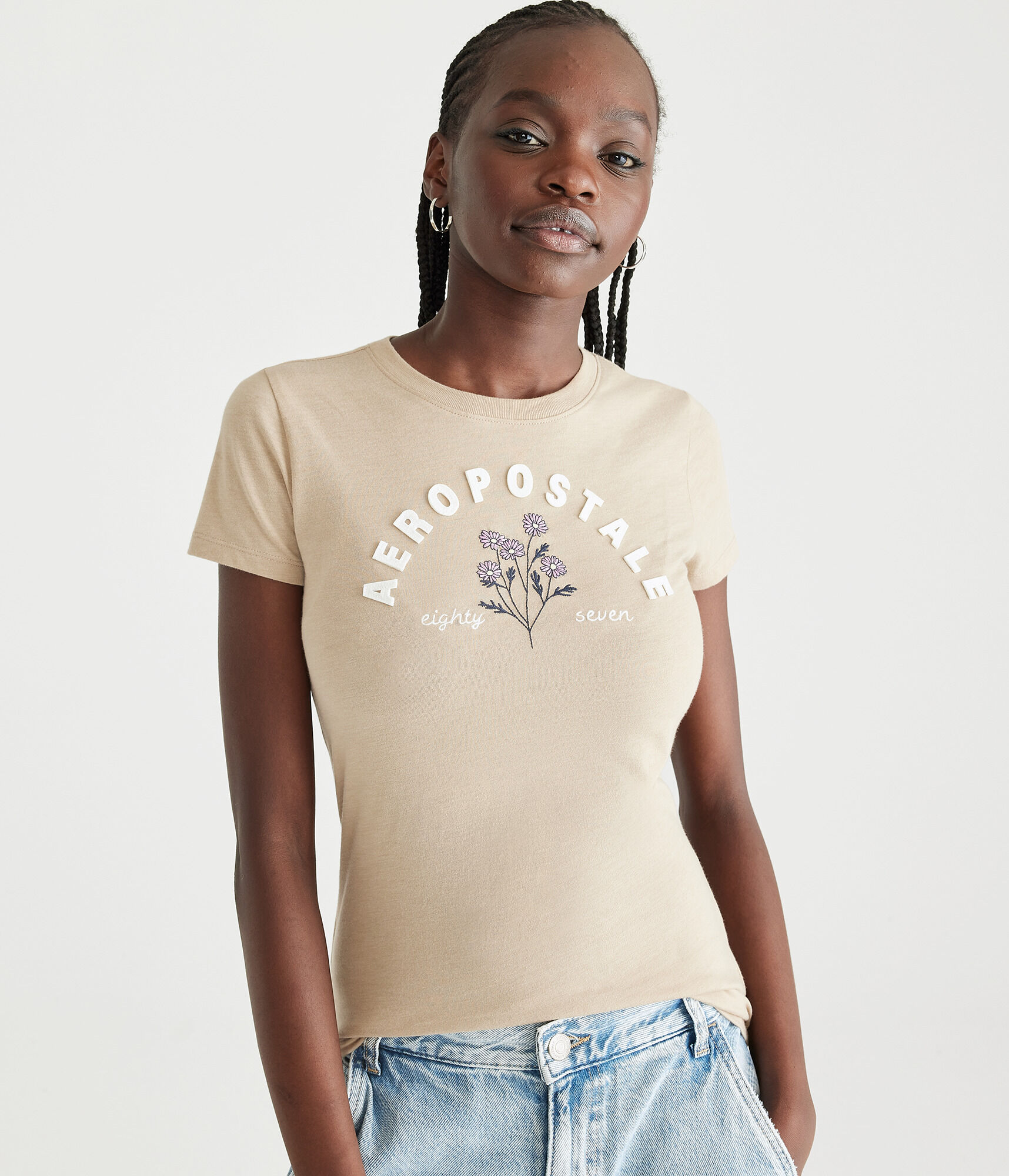Aeropostale Arch Floral Appliqu&eacute; Graphic Tee