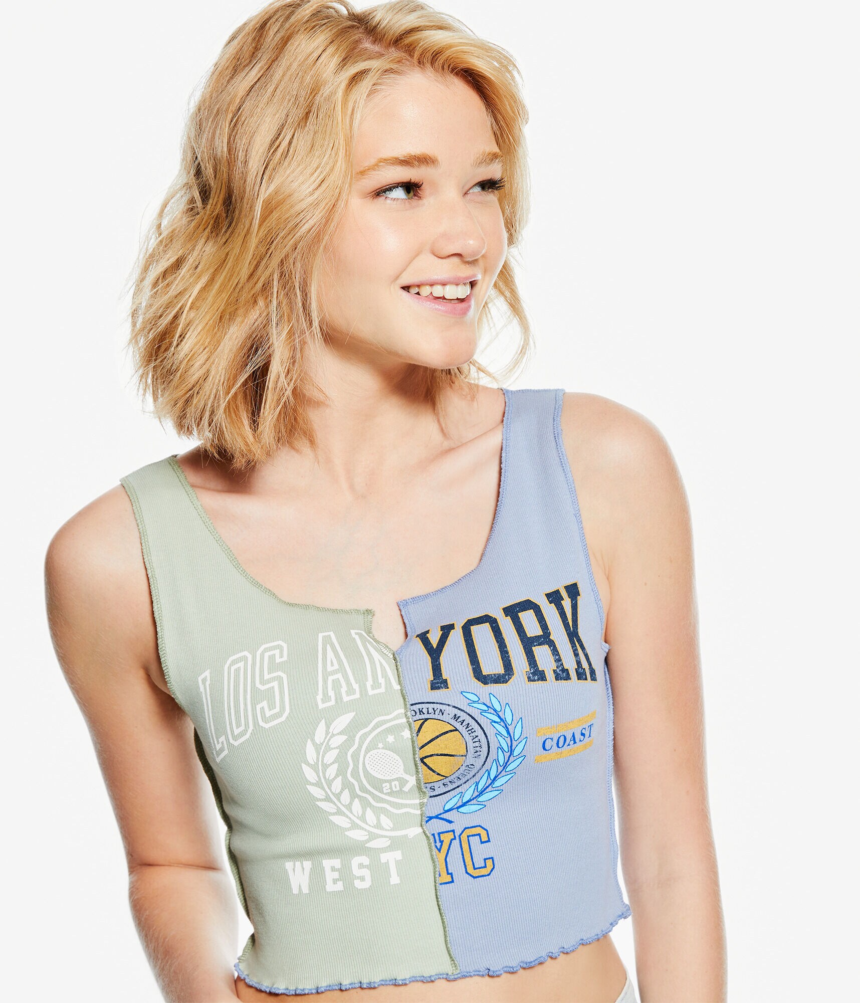 Sporty Spliced Notch-Neck Cropped Tank