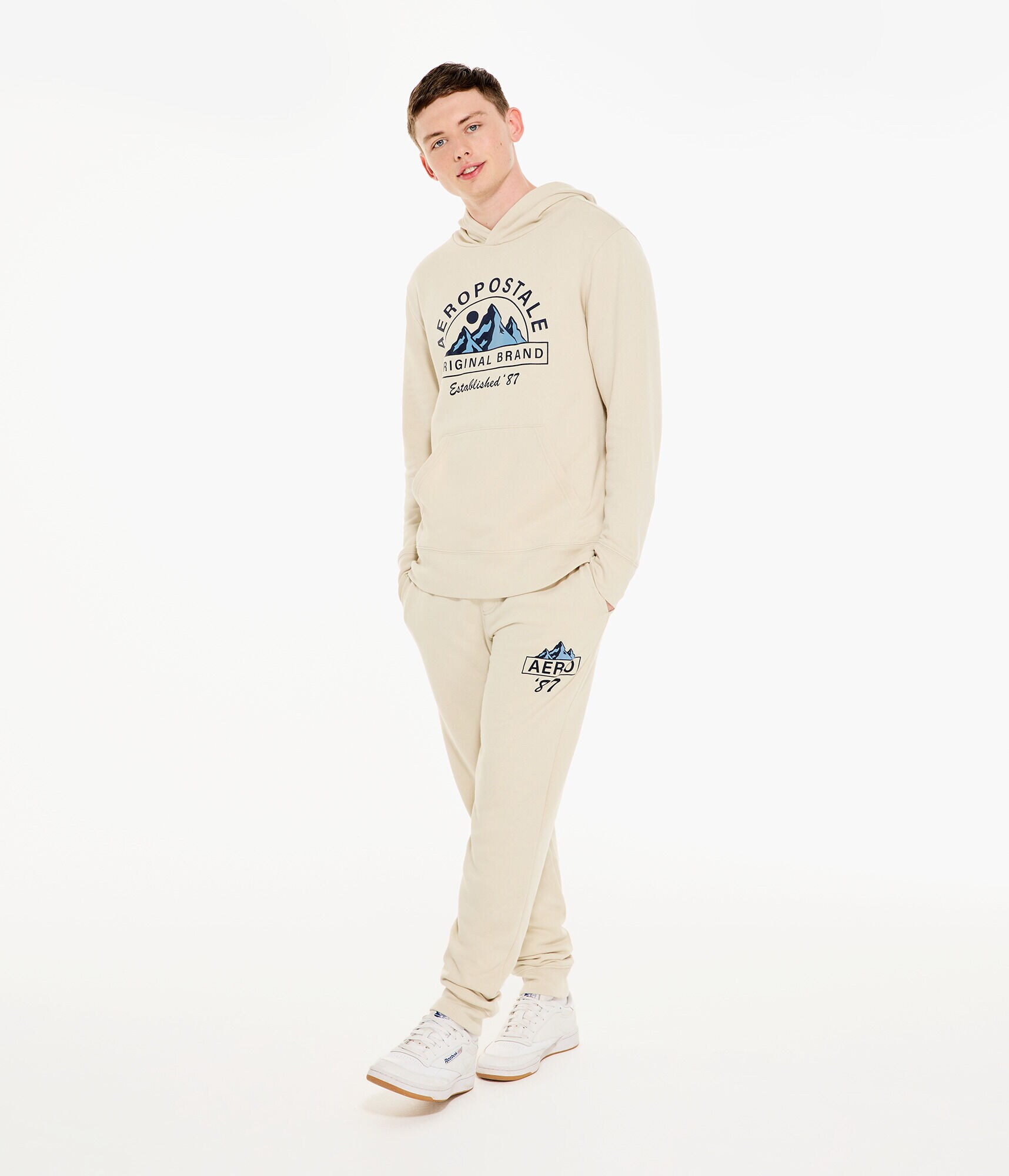 Aeropostale Mountains Pullover Hoodie