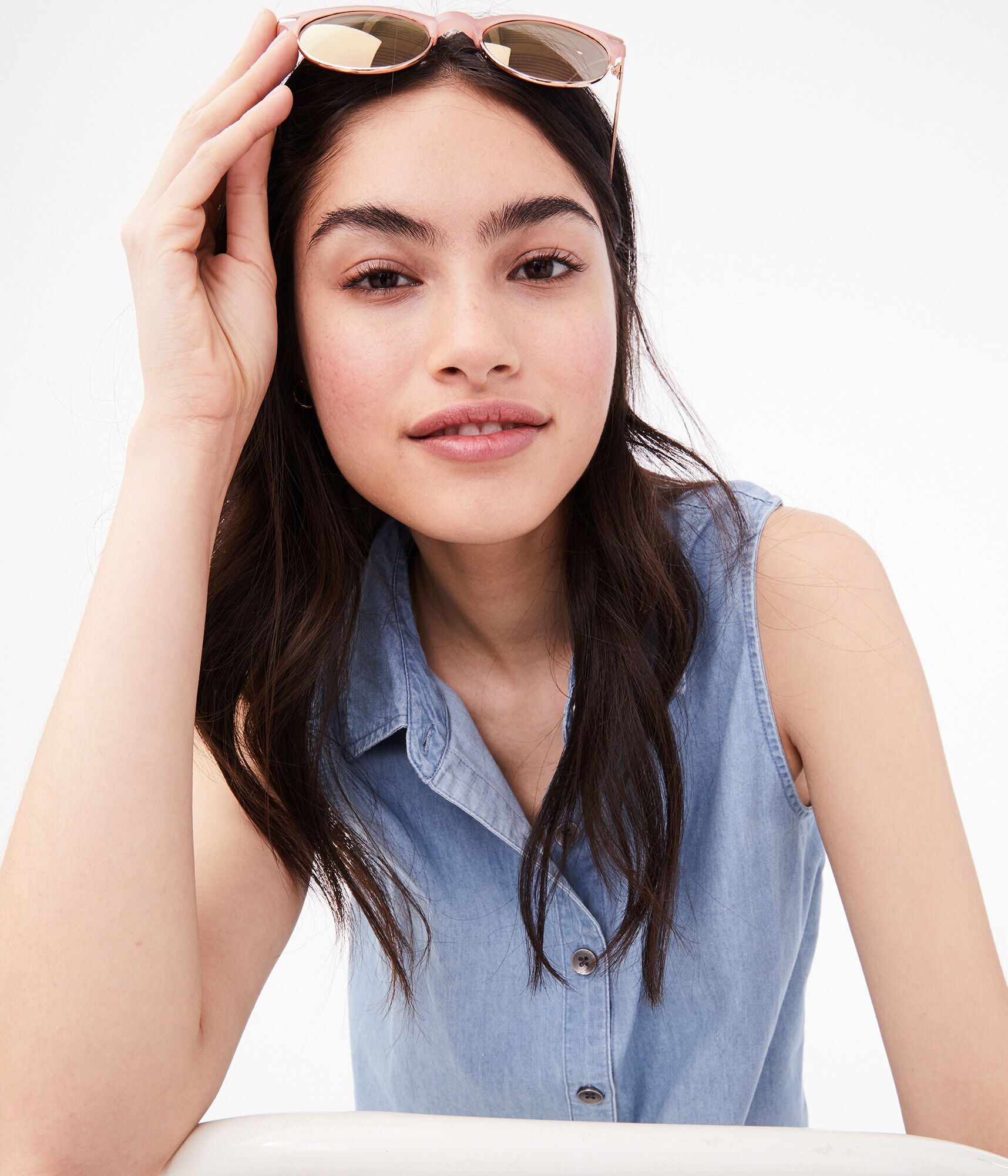 Chambray Sleeveless Camp Shirt