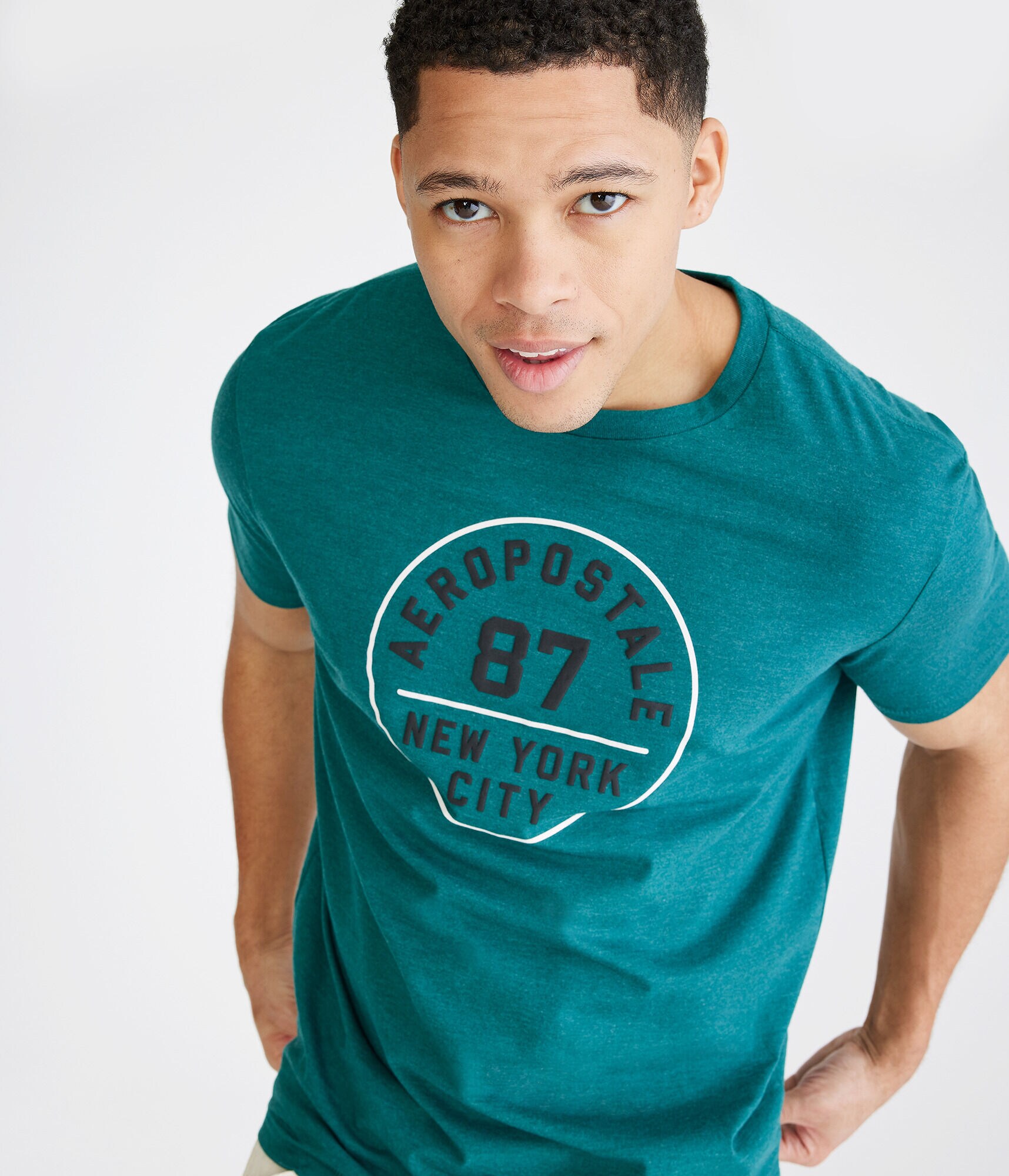 Aeropostale 87 Circle Graphic Tee