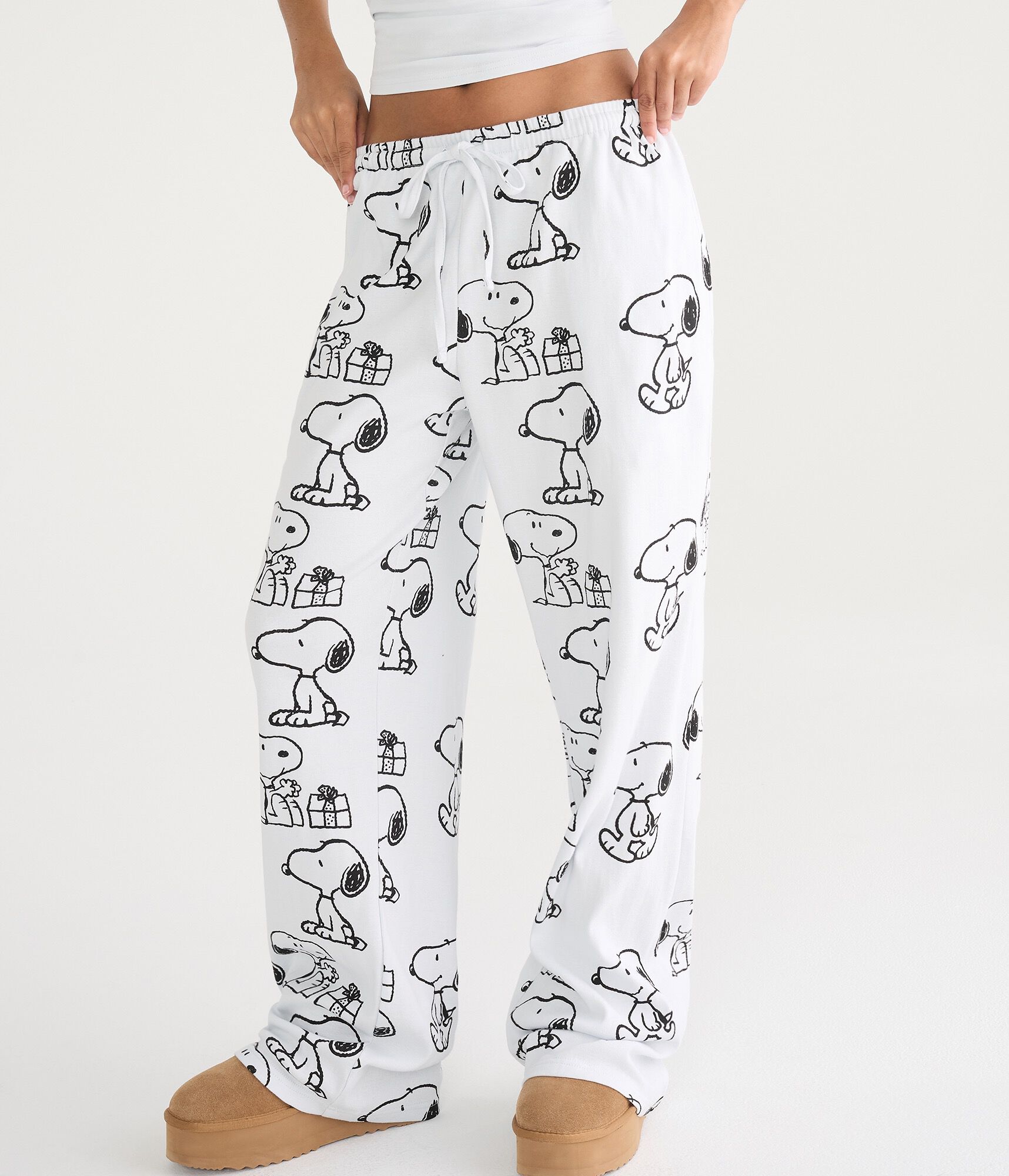 Snoopy Christmas Presents Flannel Sleep Pants