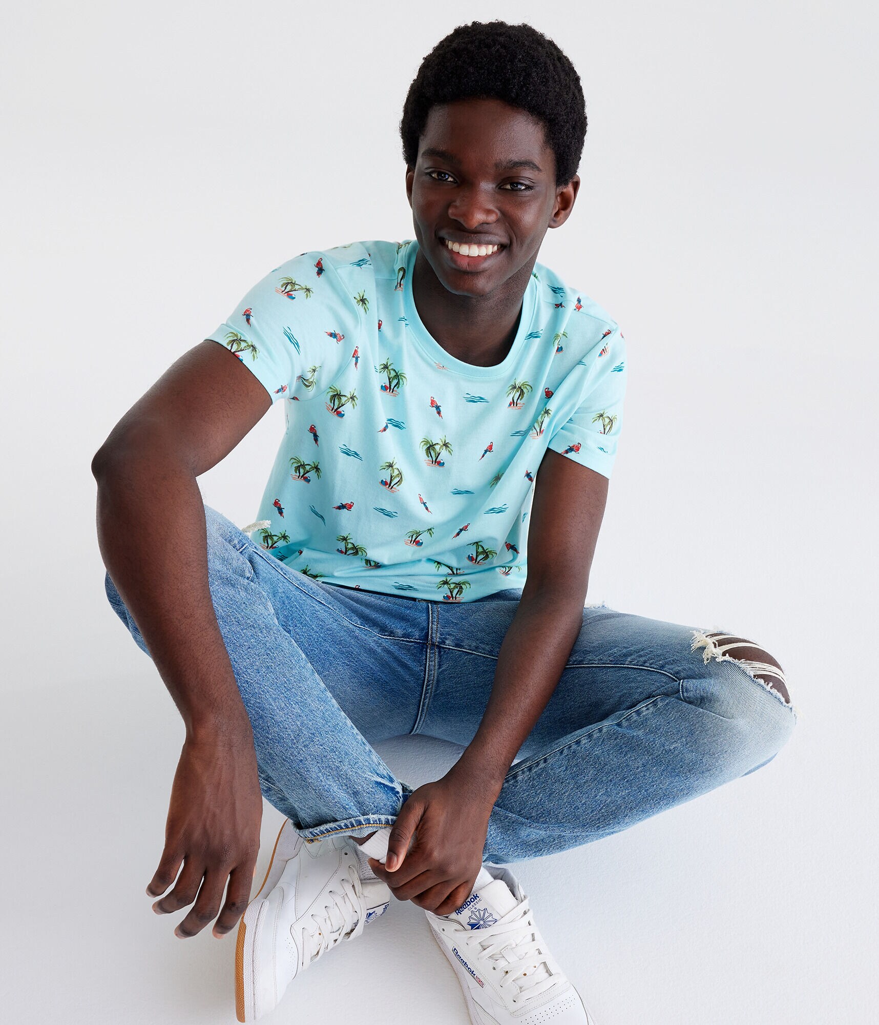 Parrot Island Print Graphic Tee