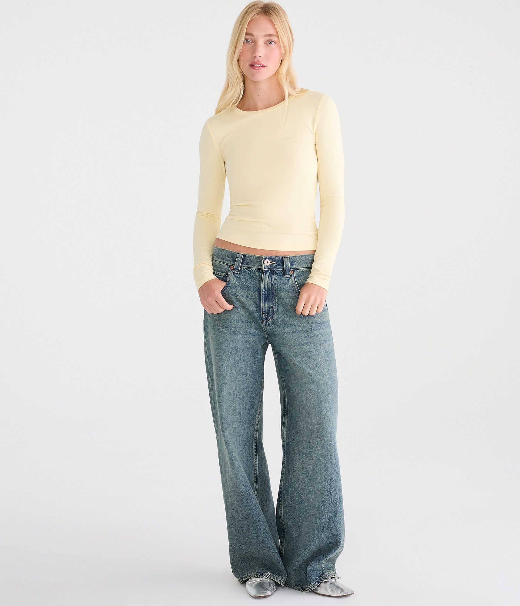 D&eacute;j&agrave; For Aero Long Sleeve Buttery Soft Crew Tee