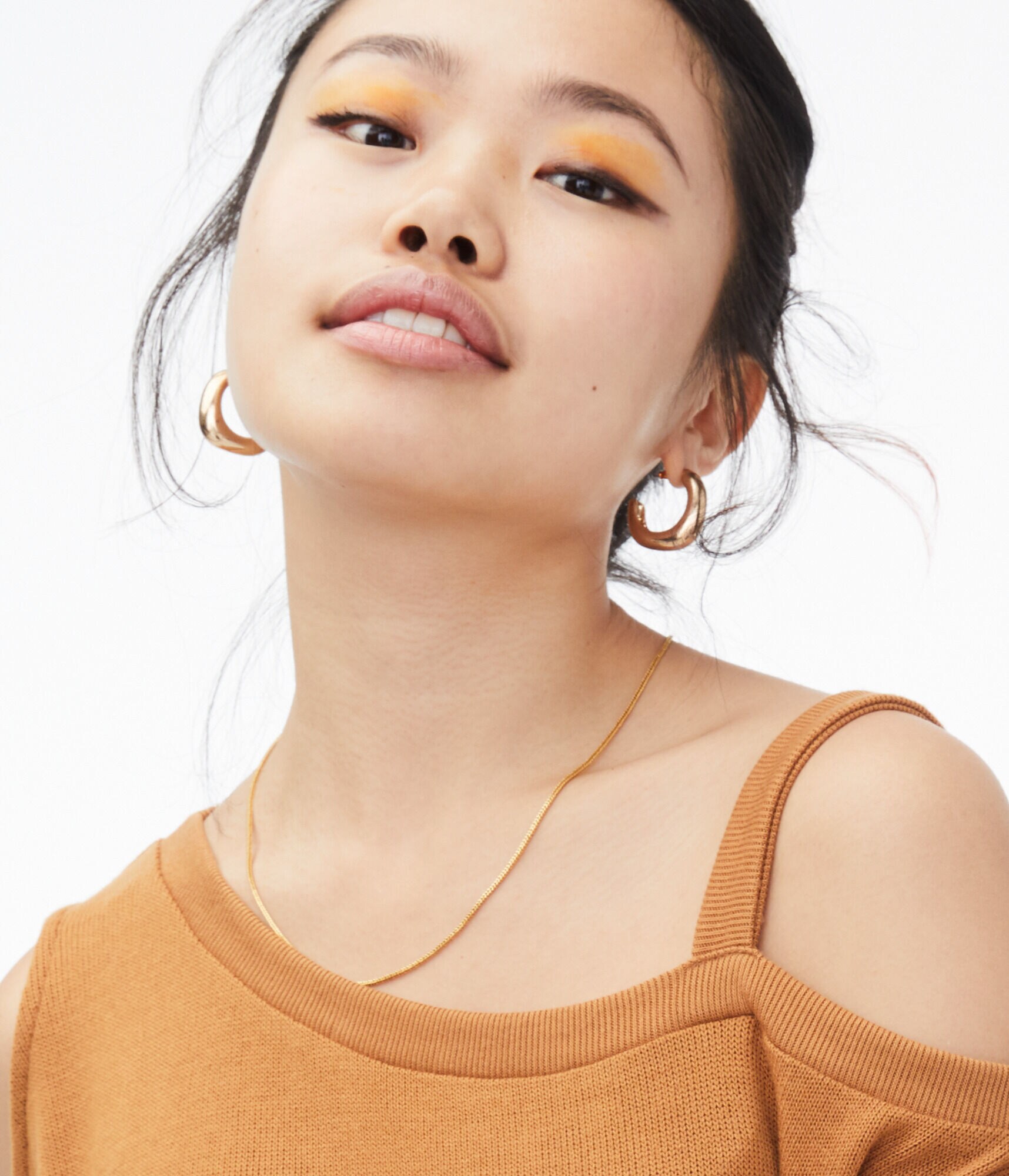 Asymmetrical Cold-Shoulder Sweater***