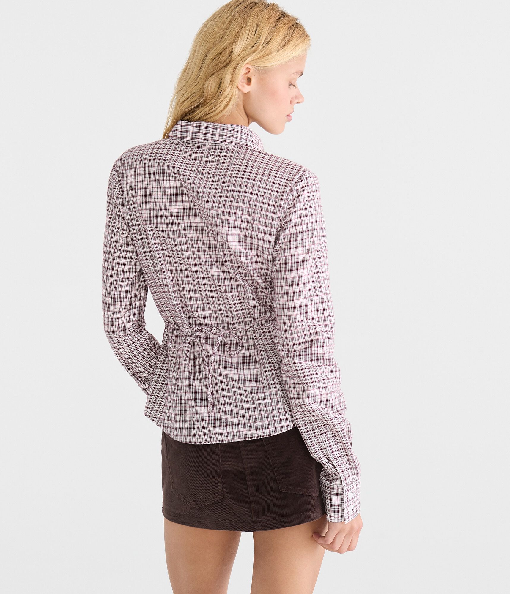 Long Sleeve Plaid Tie-Back Fitted Shirt