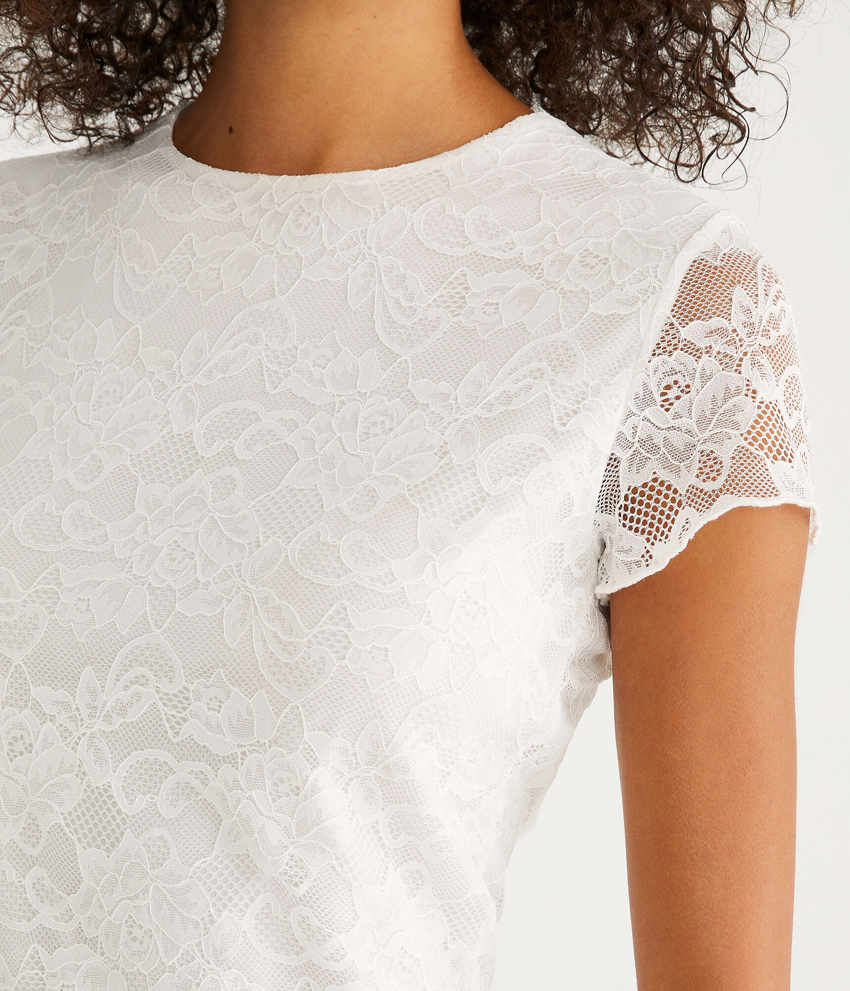 Floral Mesh Lace Crew Tee