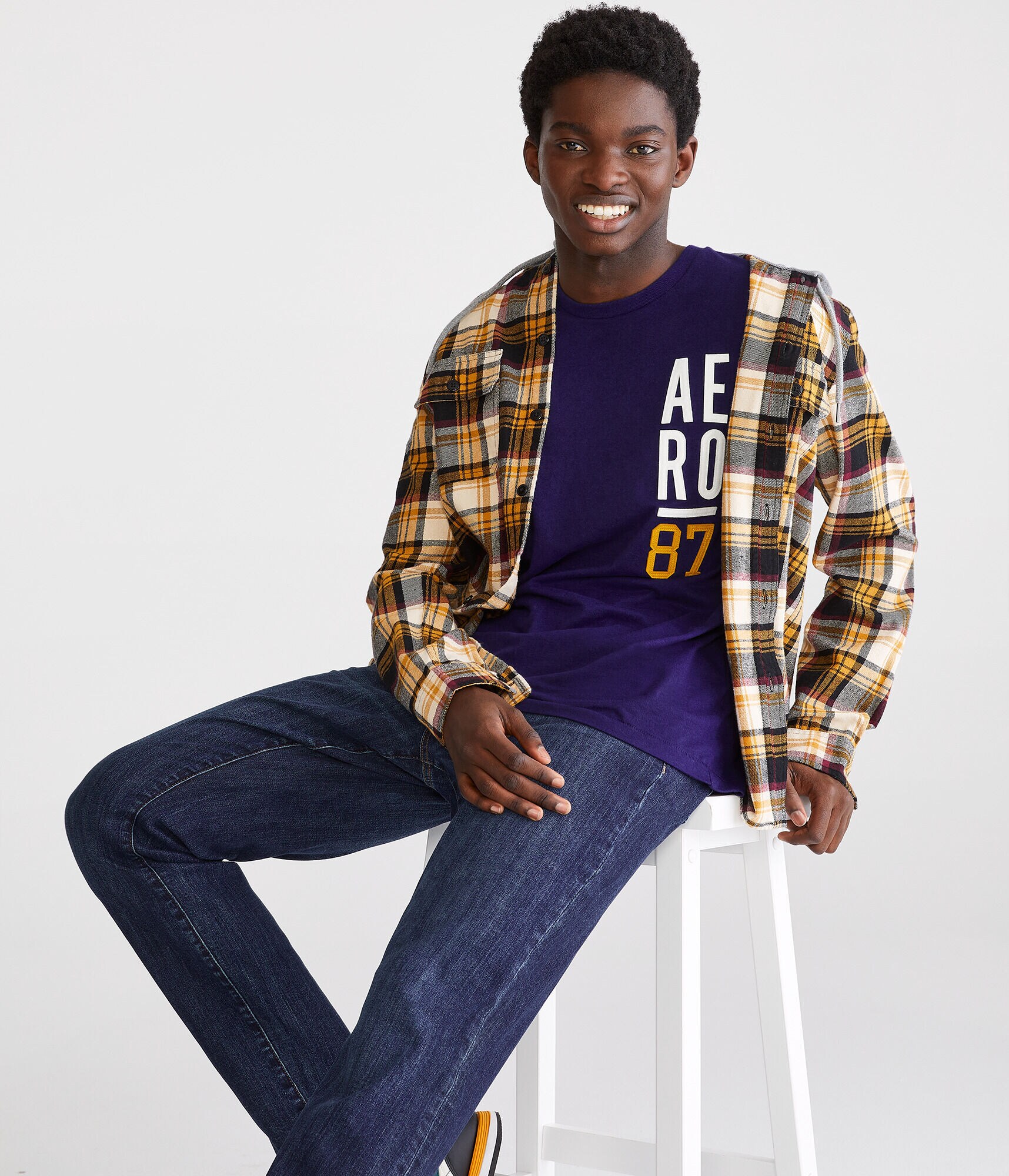 Stacked Aero Logo Appliqu&eacute; Graphic Tee