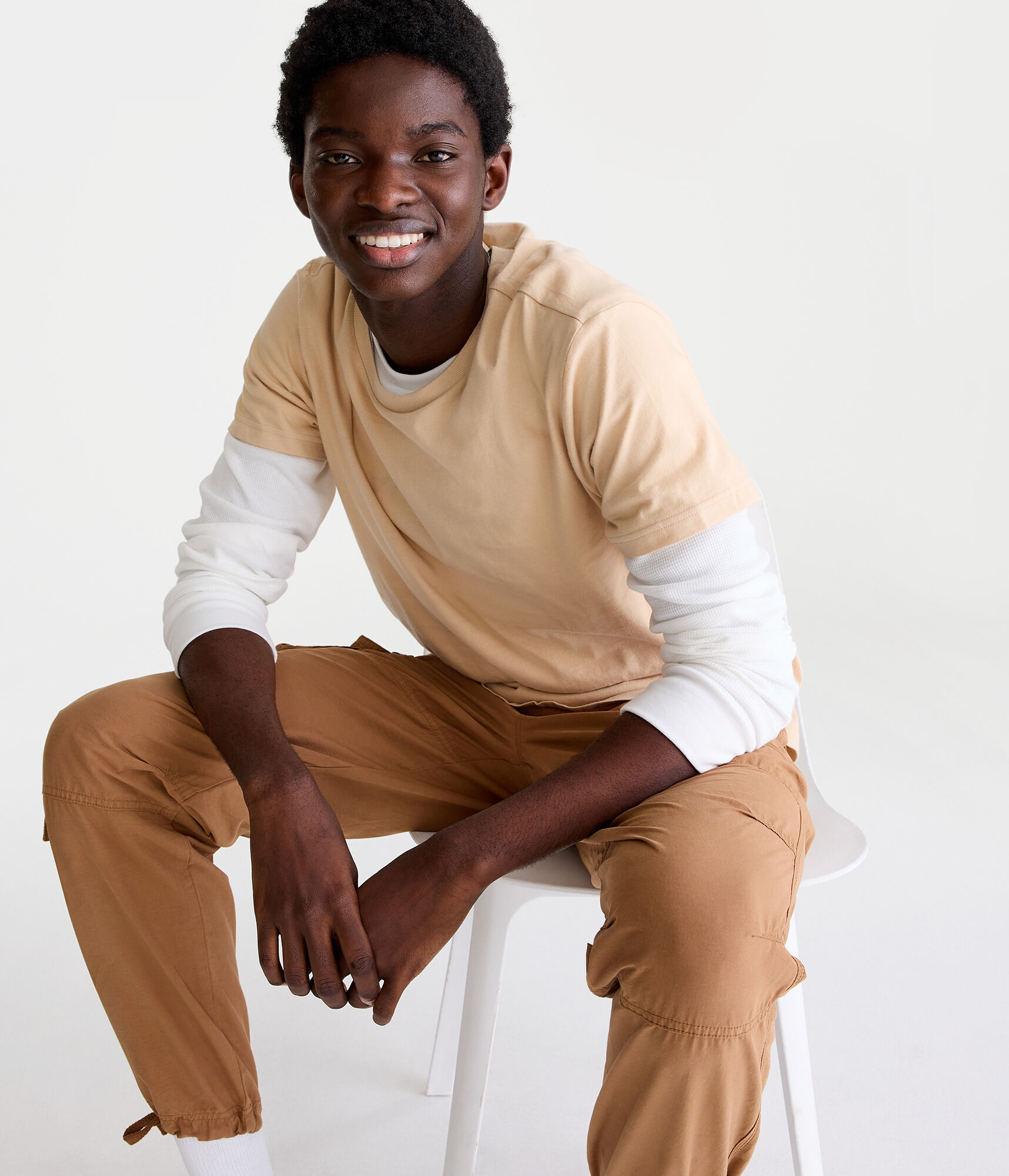 Solid Curved Hem Crew Tee